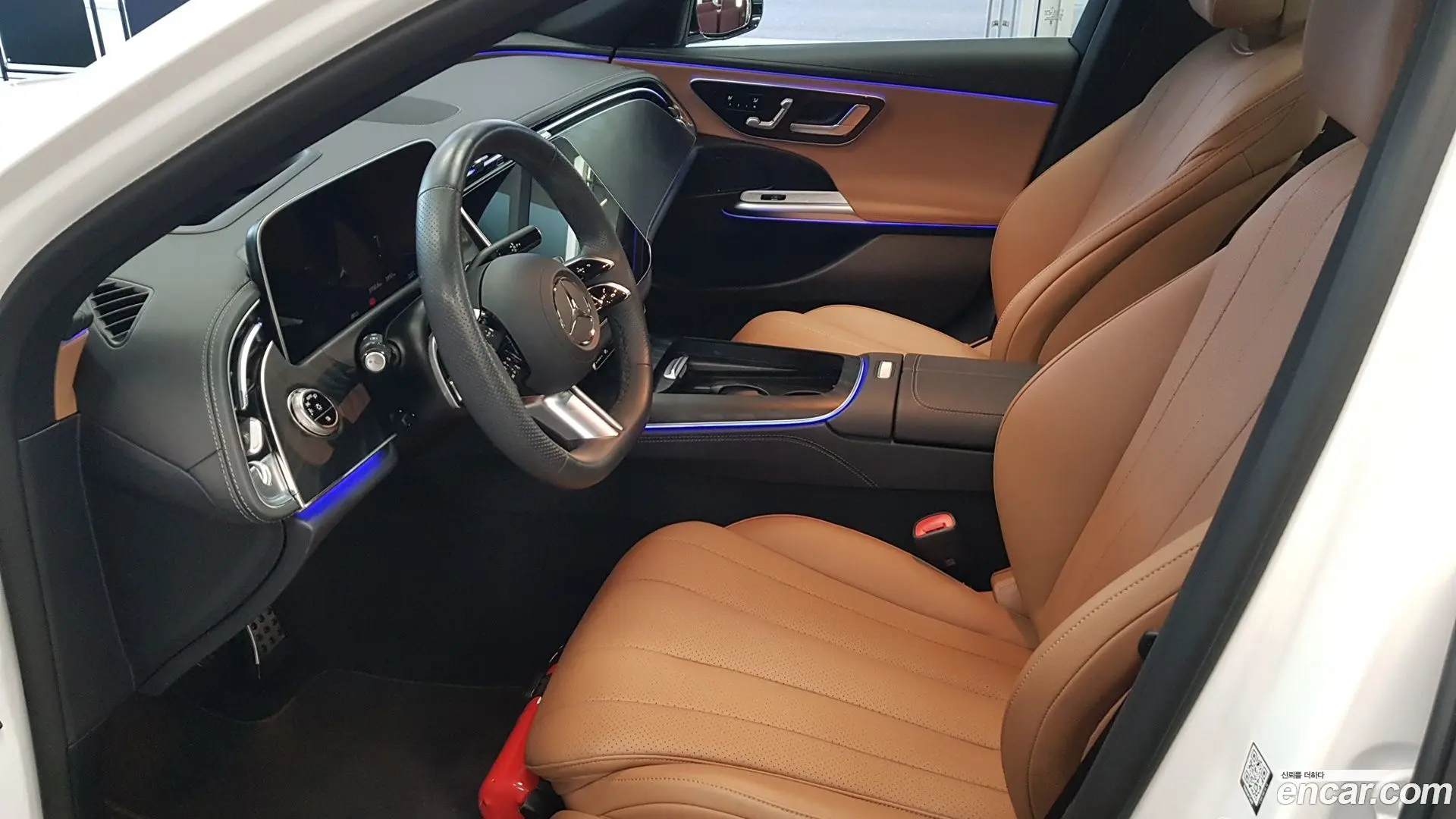 Mercedes-Benz E-Class E200 AMG Line 2024