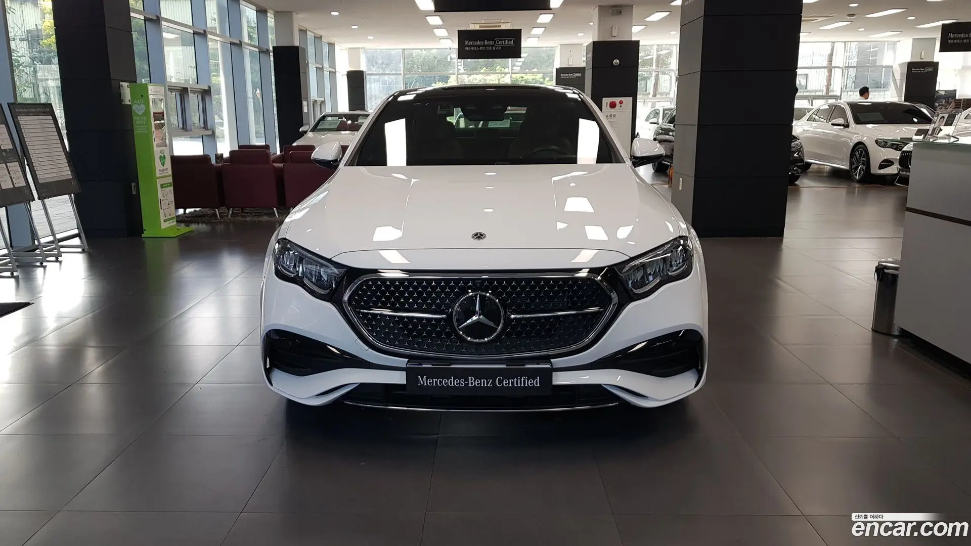 Mercedes-Benz E-Class E200 AMG Line 2024