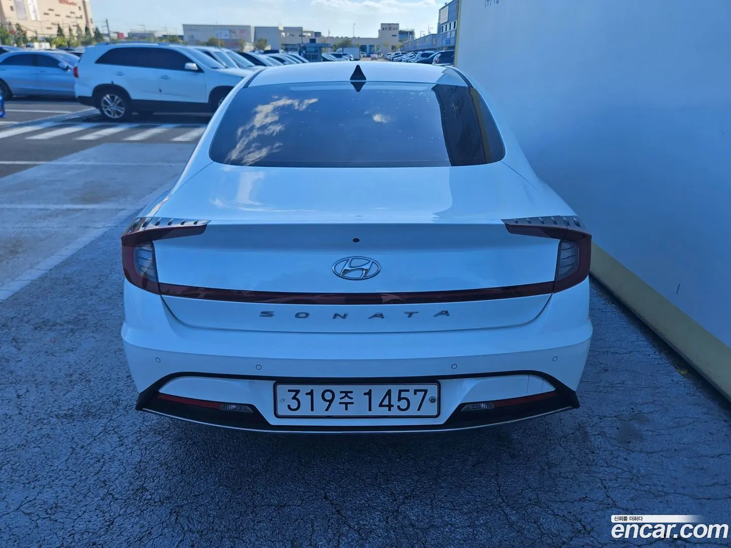 Hyundai Sonata 2.0 LPG(rental car)