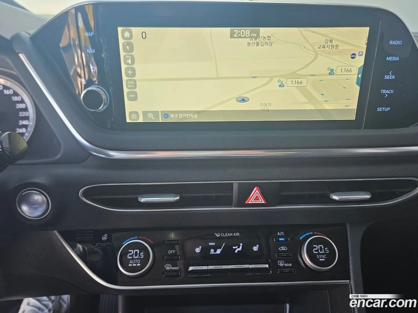 Hyundai Sonata 2.0 LPG(rental car)