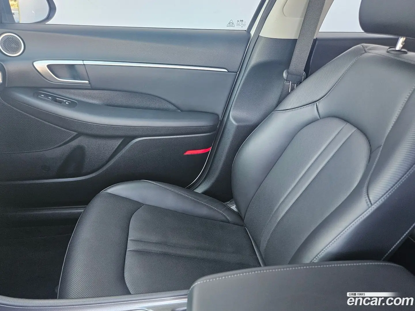 Hyundai Sonata 2.0 LPG(rental car)