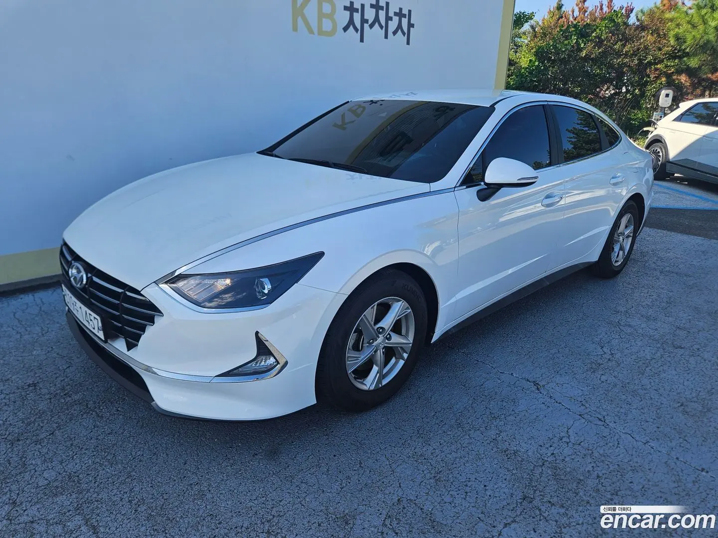 Hyundai Sonata 2.0 LPG(rental car)