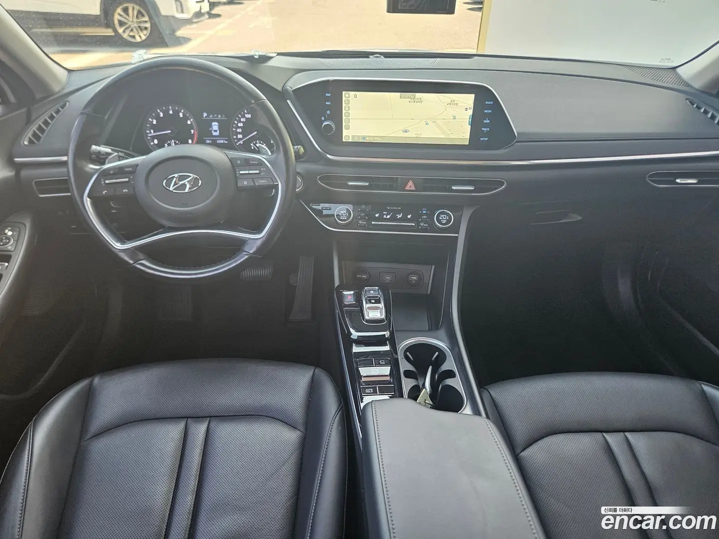 Hyundai Sonata 2.0 LPG(rental car)