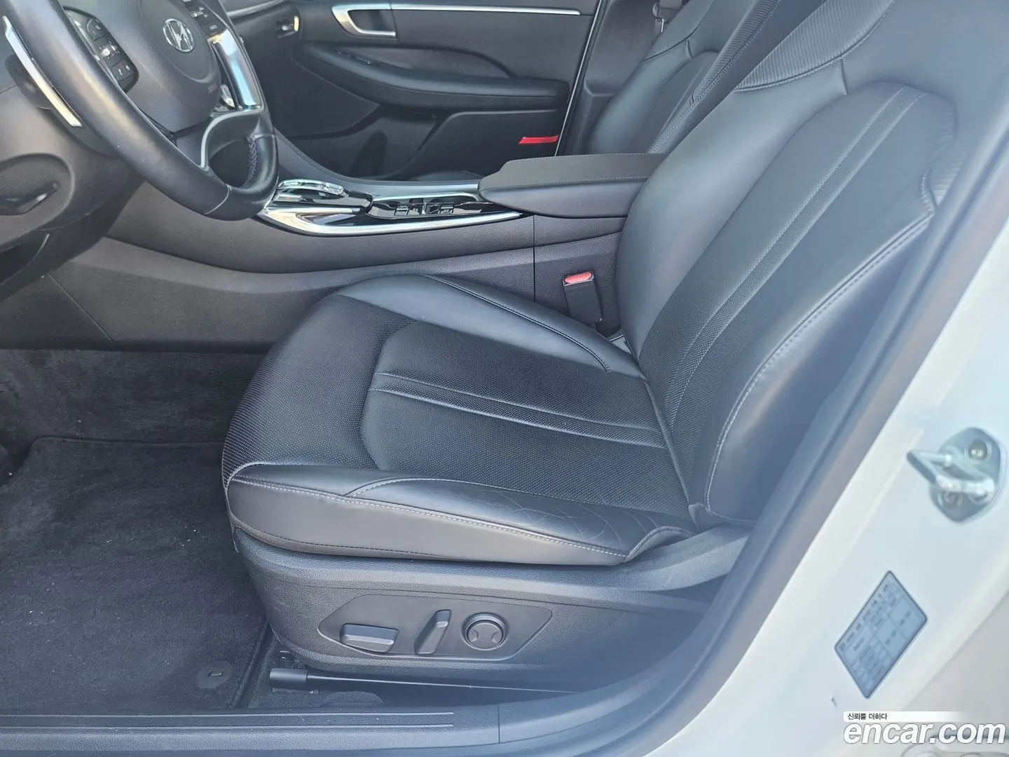 Hyundai Sonata 2.0 LPG(rental car)