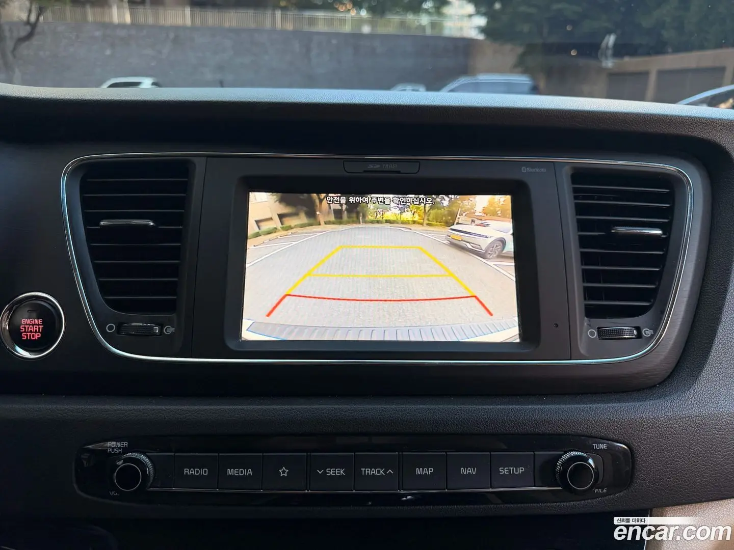 Kia Canival 9-Seater Luxury 2018
