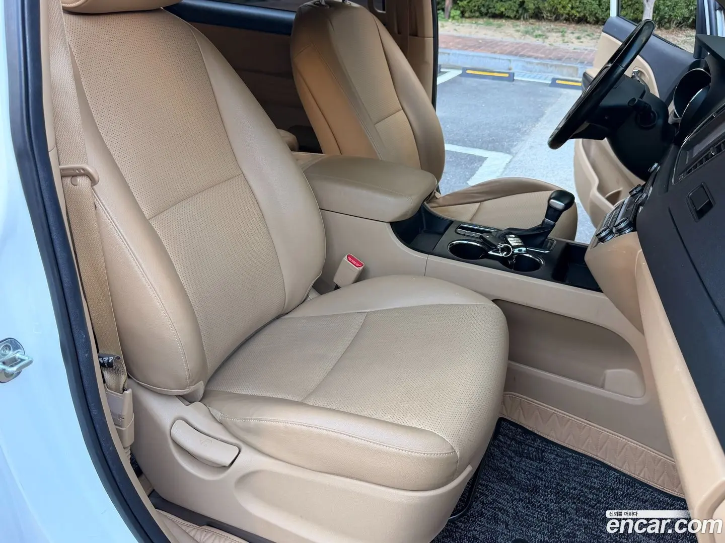 Kia Canival 9-Seater Luxury 2018