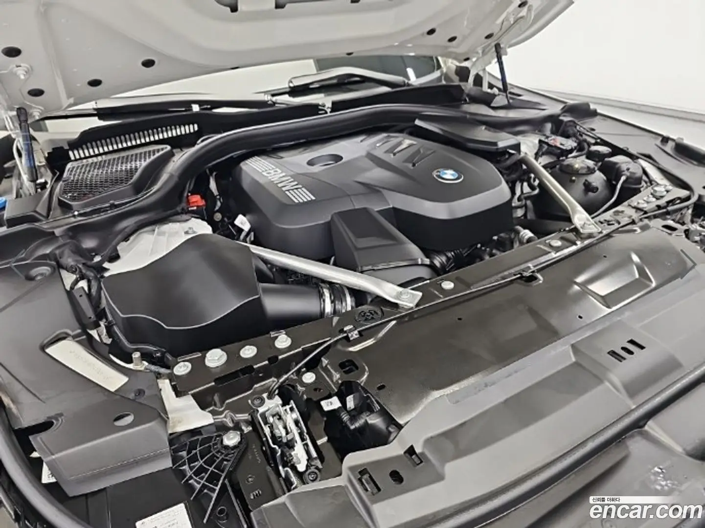 BMW 5-Series 520i M Sport 2023