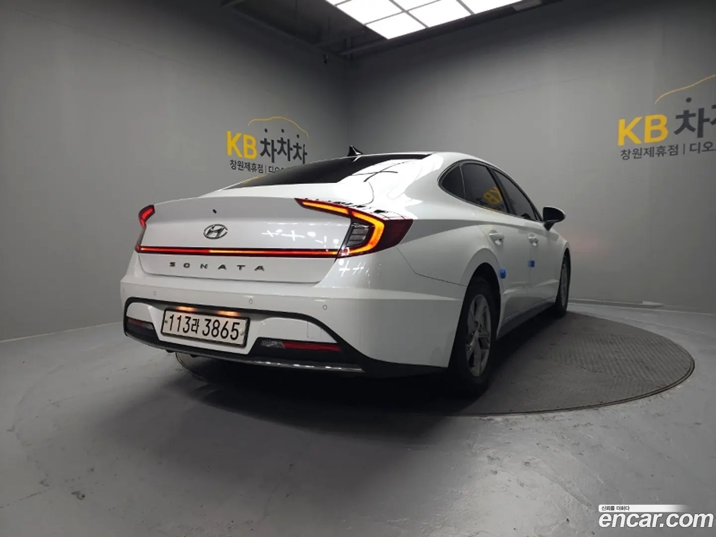 Hyundai Sonata 2.0 LPG(rental car)