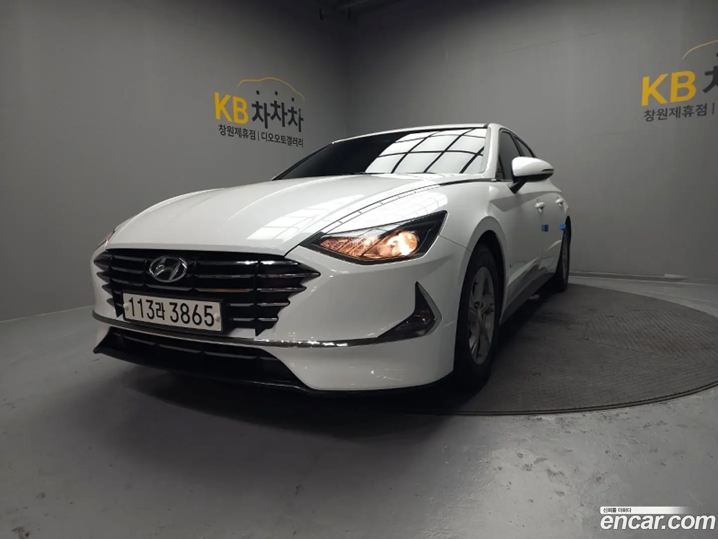 Hyundai Sonata 2.0 LPG(rental car)