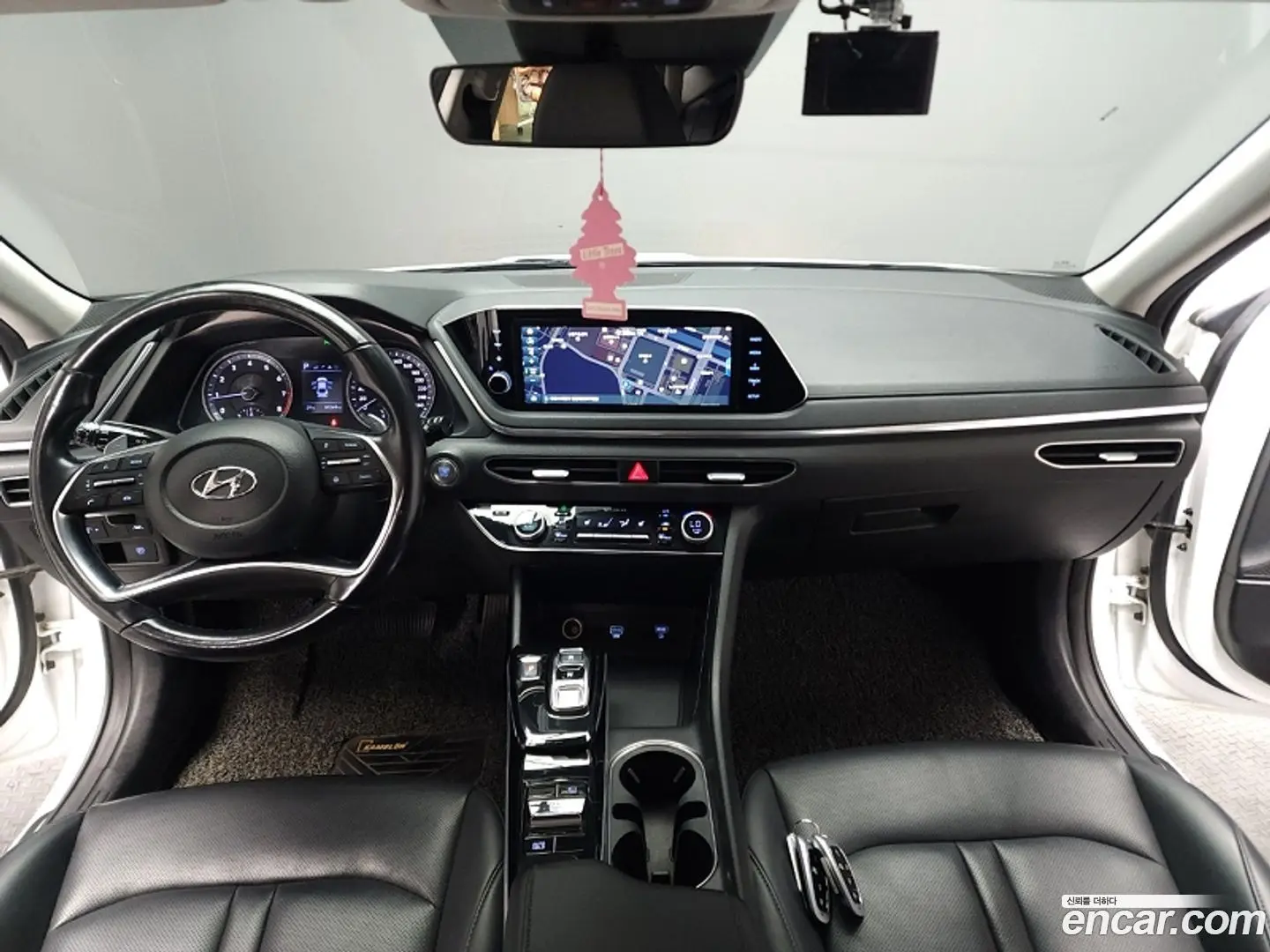 Hyundai Sonata 2.0 LPG(rental car)