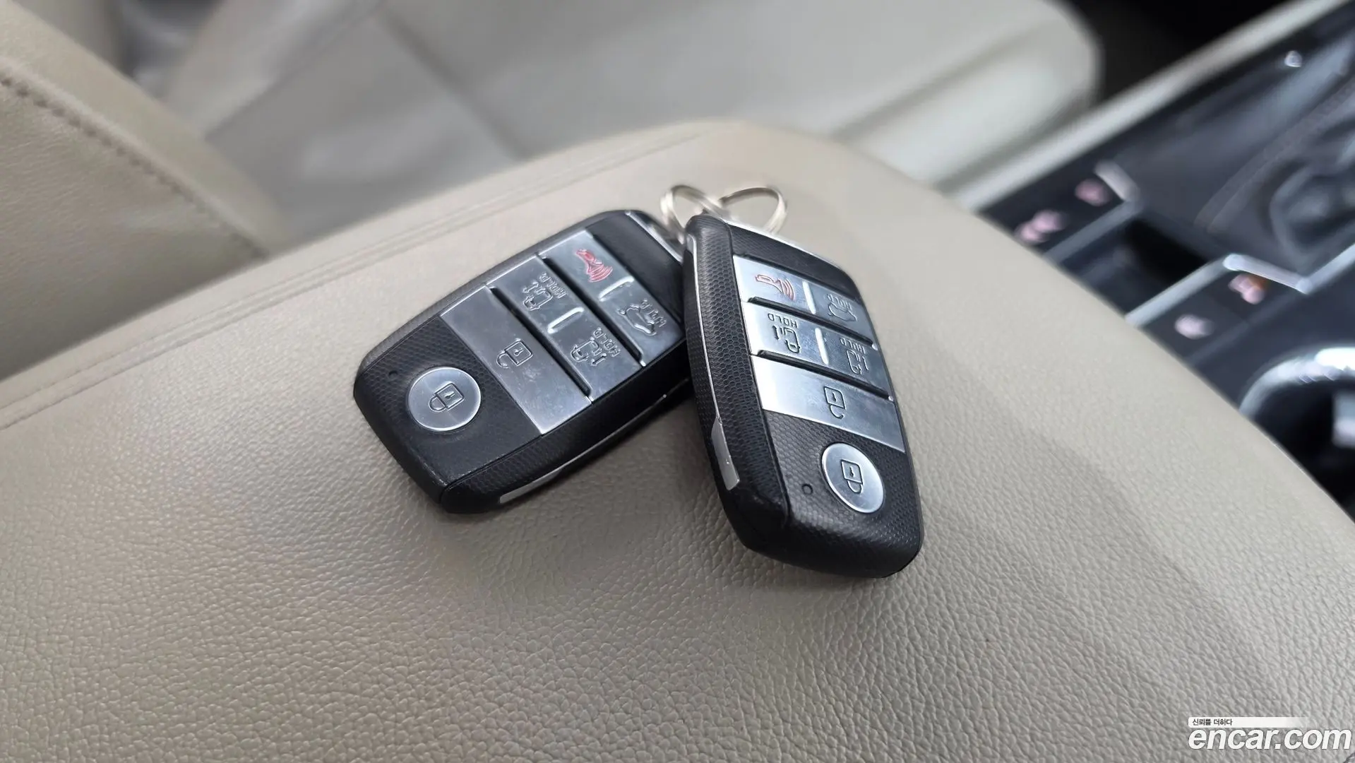 Kia Canival 9-Seater Luxury 2018