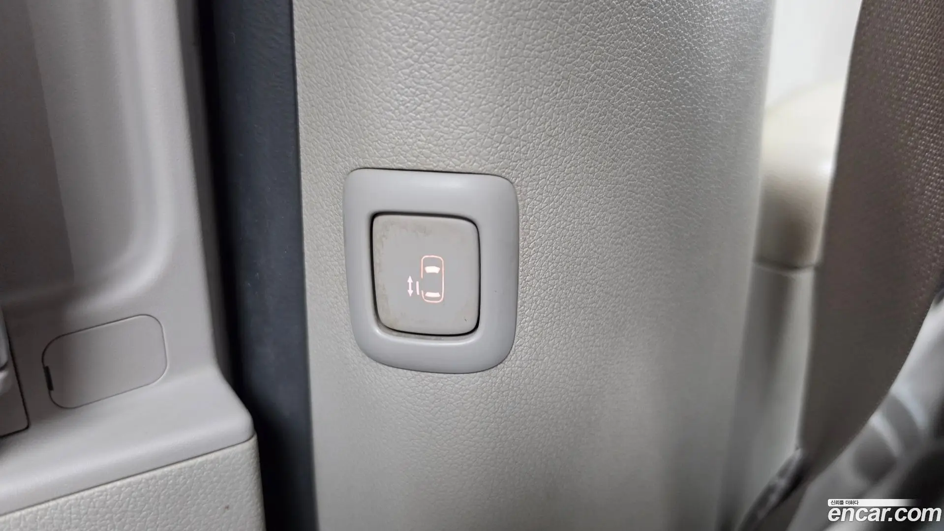 Kia Canival 9-Seater Luxury 2018