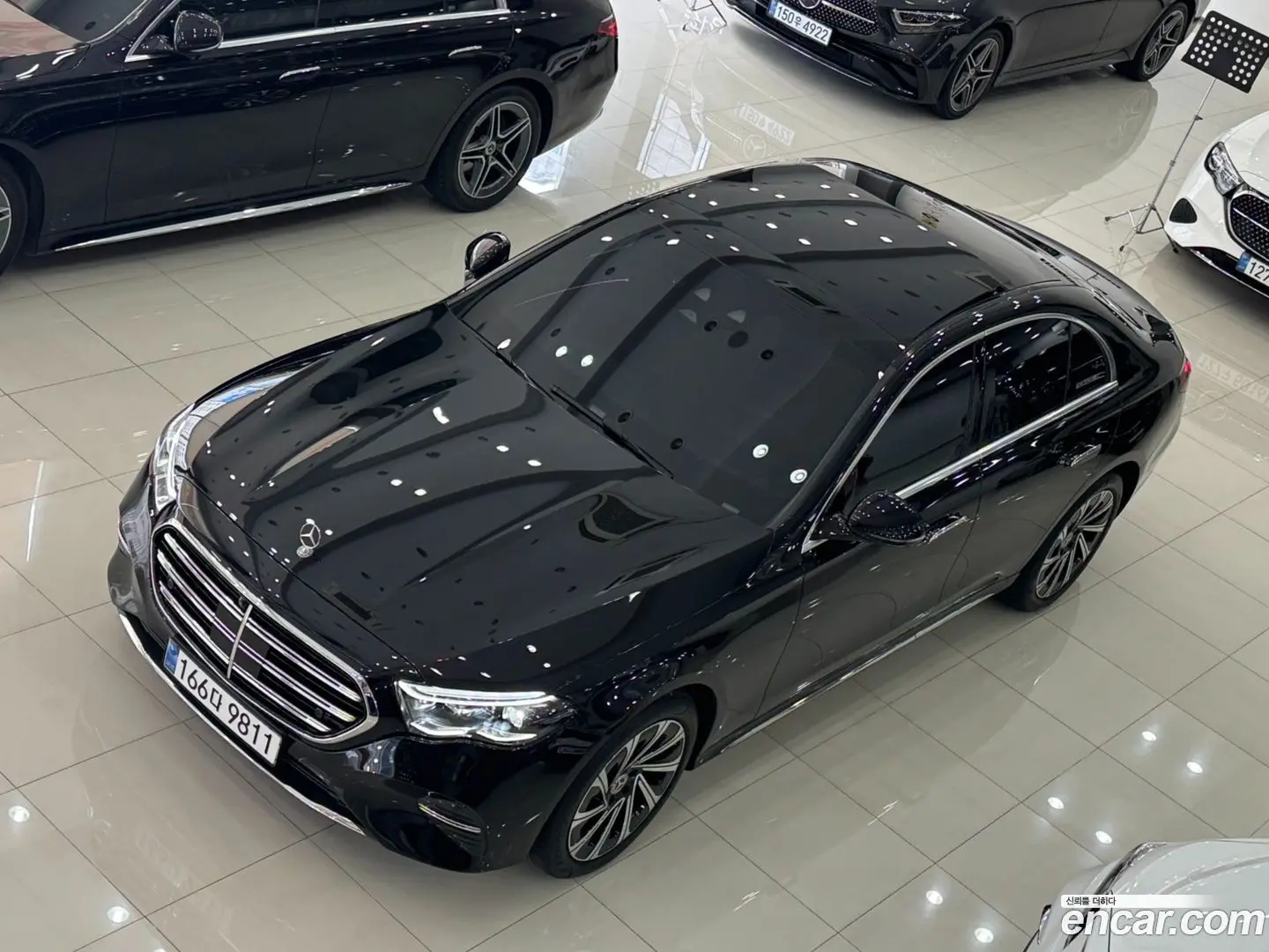 Mercedes-Benz E-Class E300 4MATIC Exclusive 2023