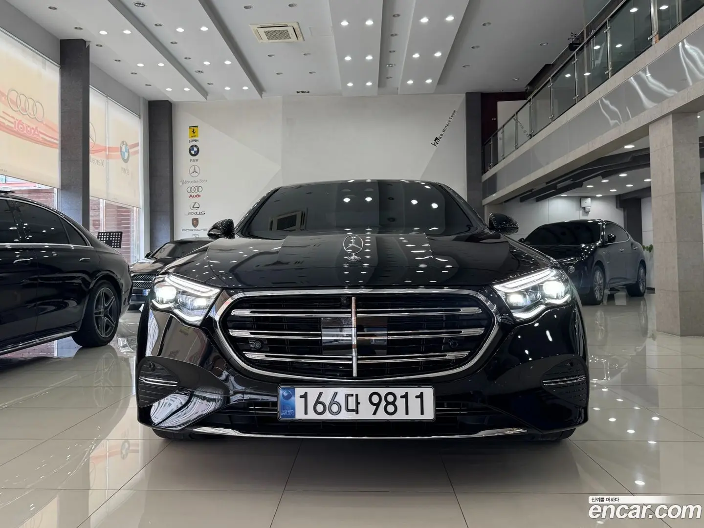 Mercedes-Benz E-Class E300 4MATIC Exclusive 2023