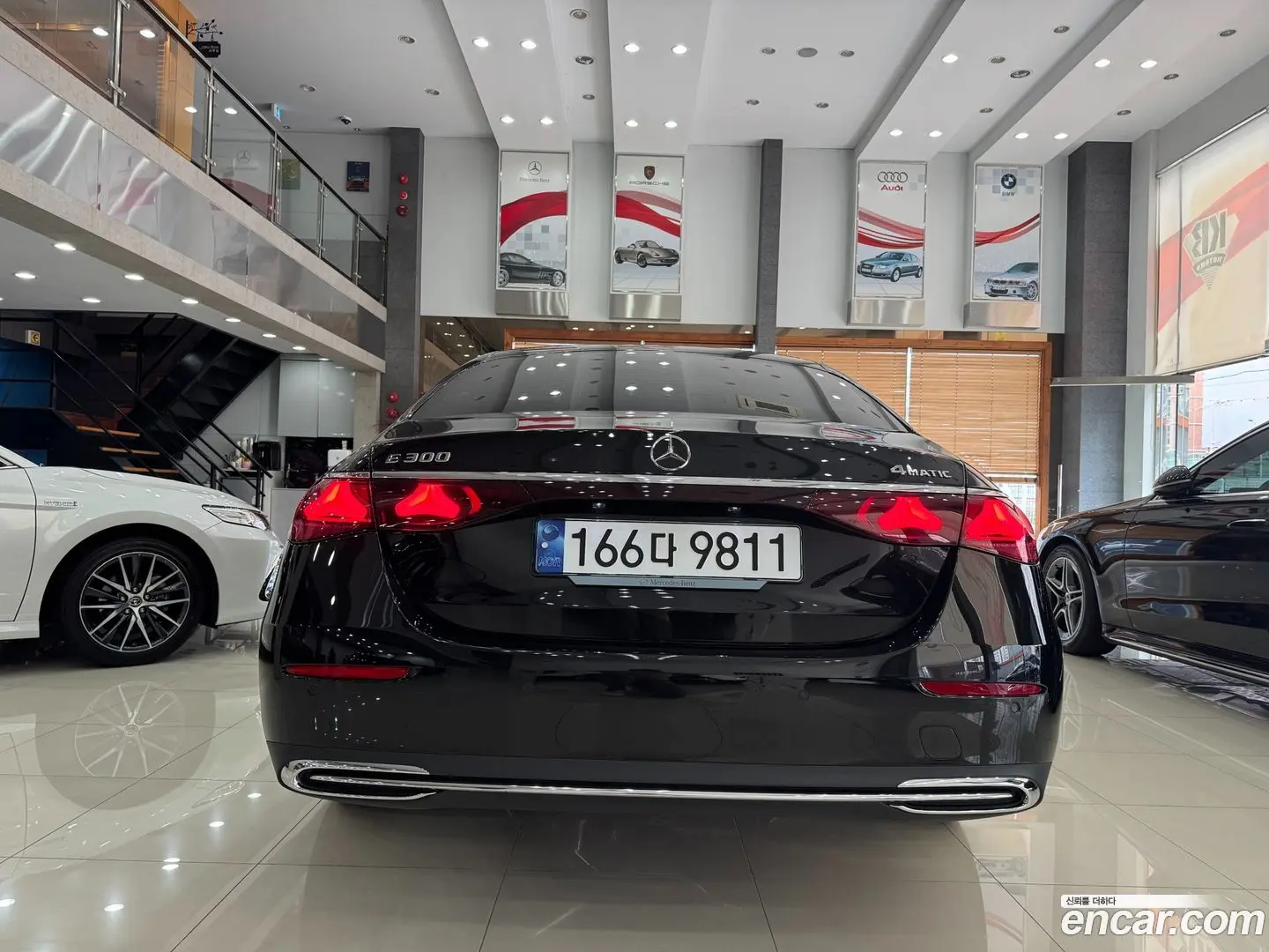 Mercedes-Benz E-Class E300 4MATIC Exclusive 2023