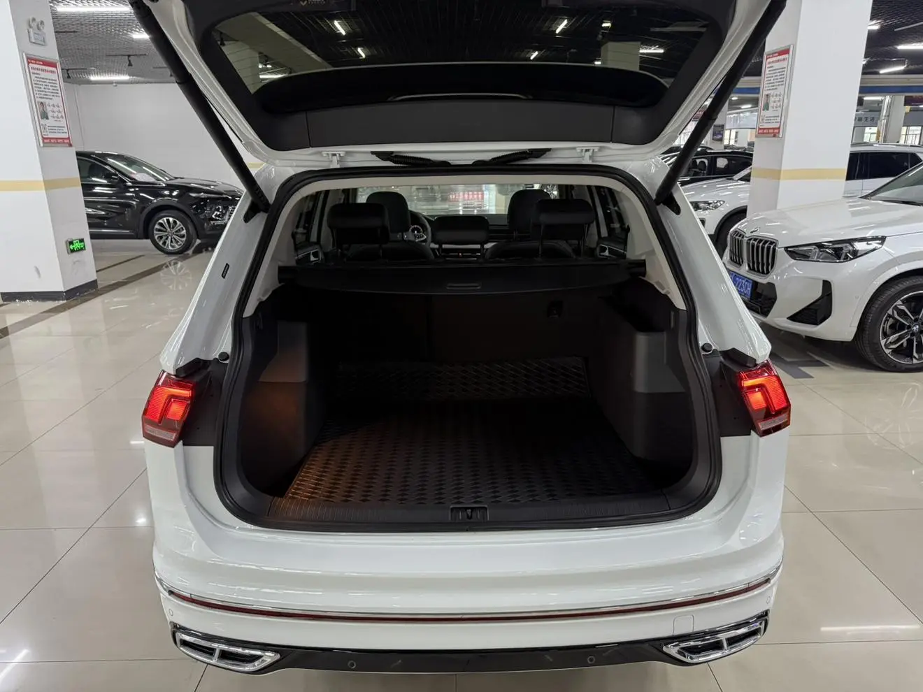 Volkswagen Tiguan L 2025 330TSI 2WD R-Line Shine