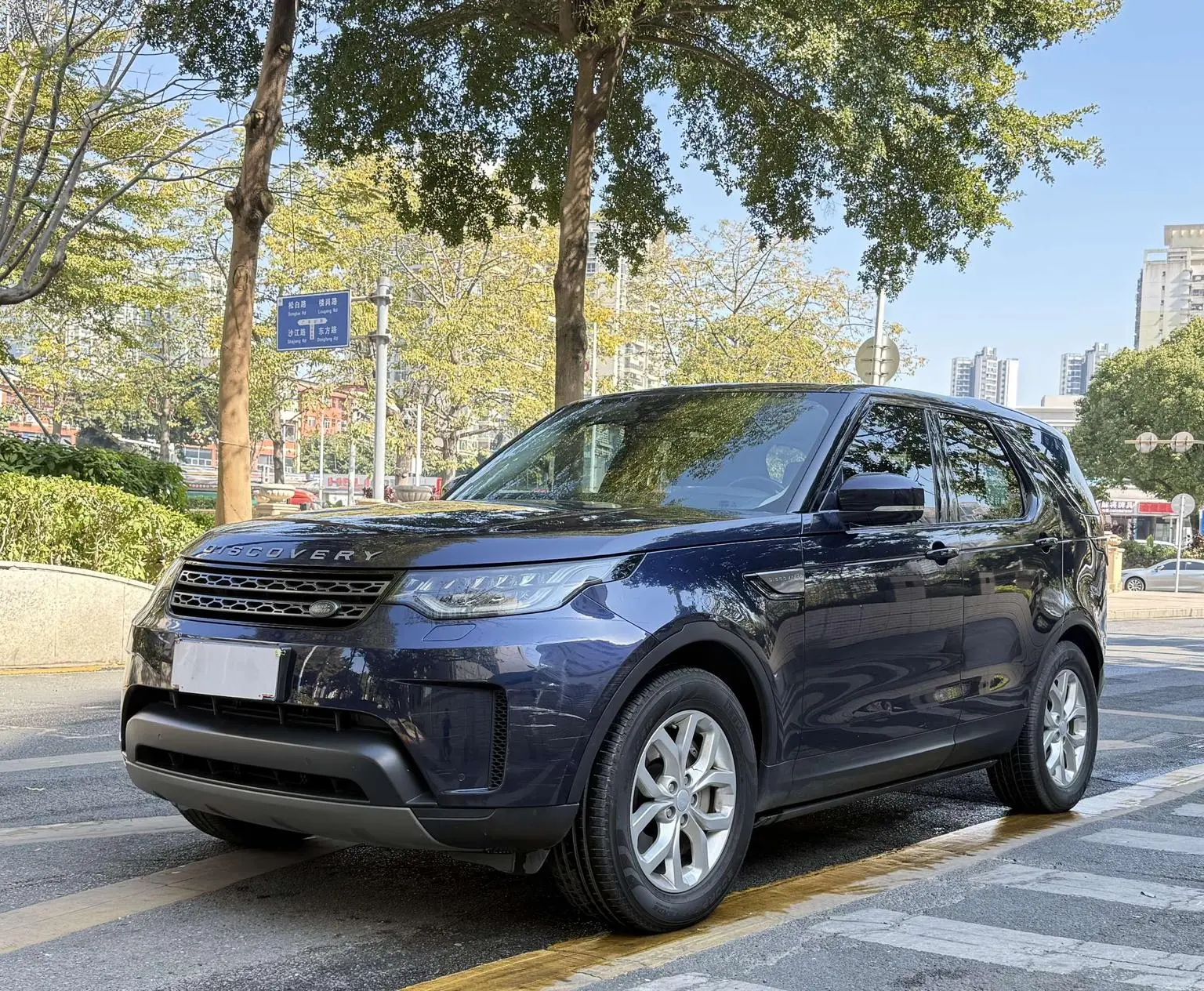 Land Rover Discovery 2018 3.0 V6 SE