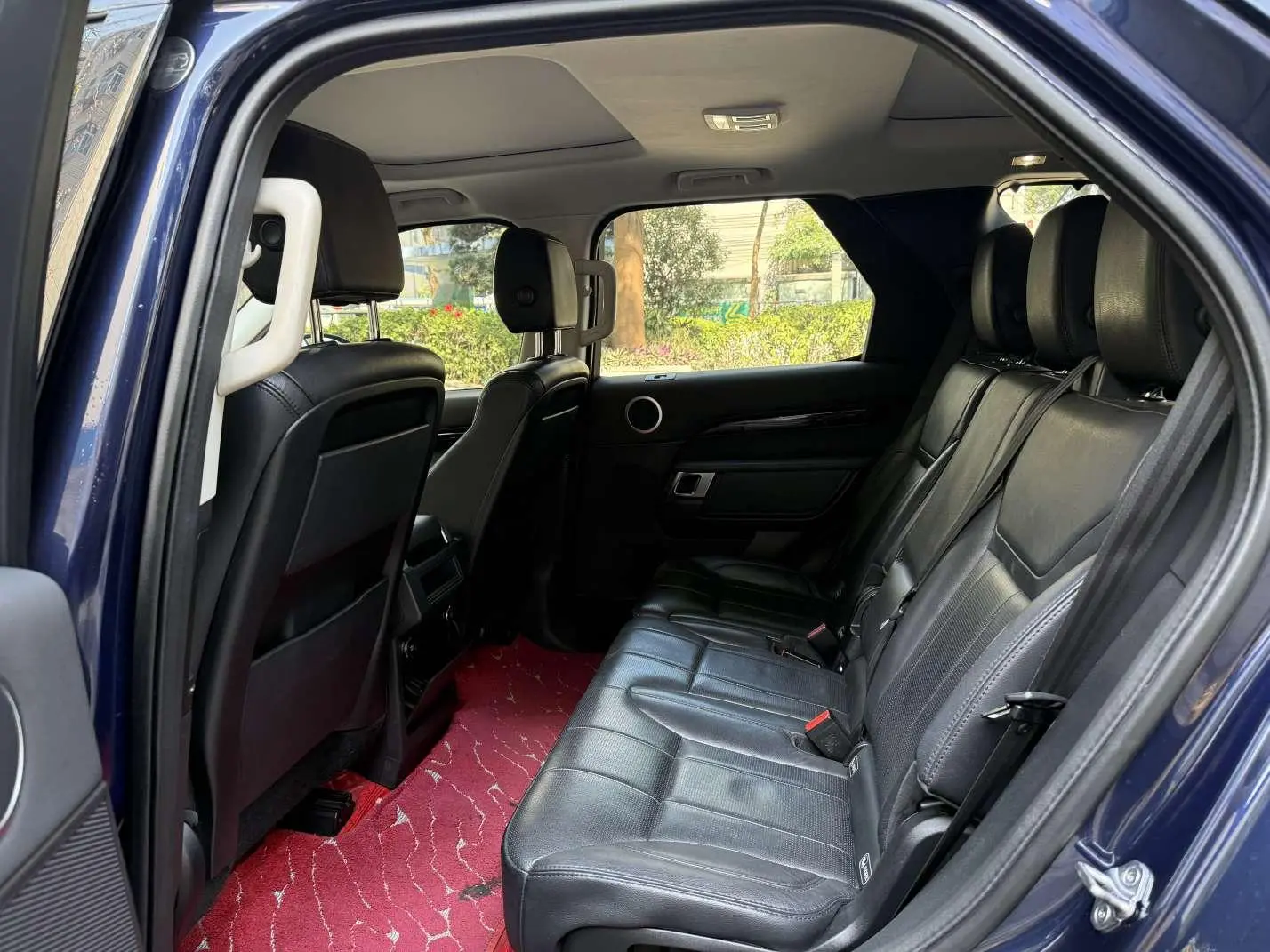 Land Rover Discovery 2018 3.0 V6 SE