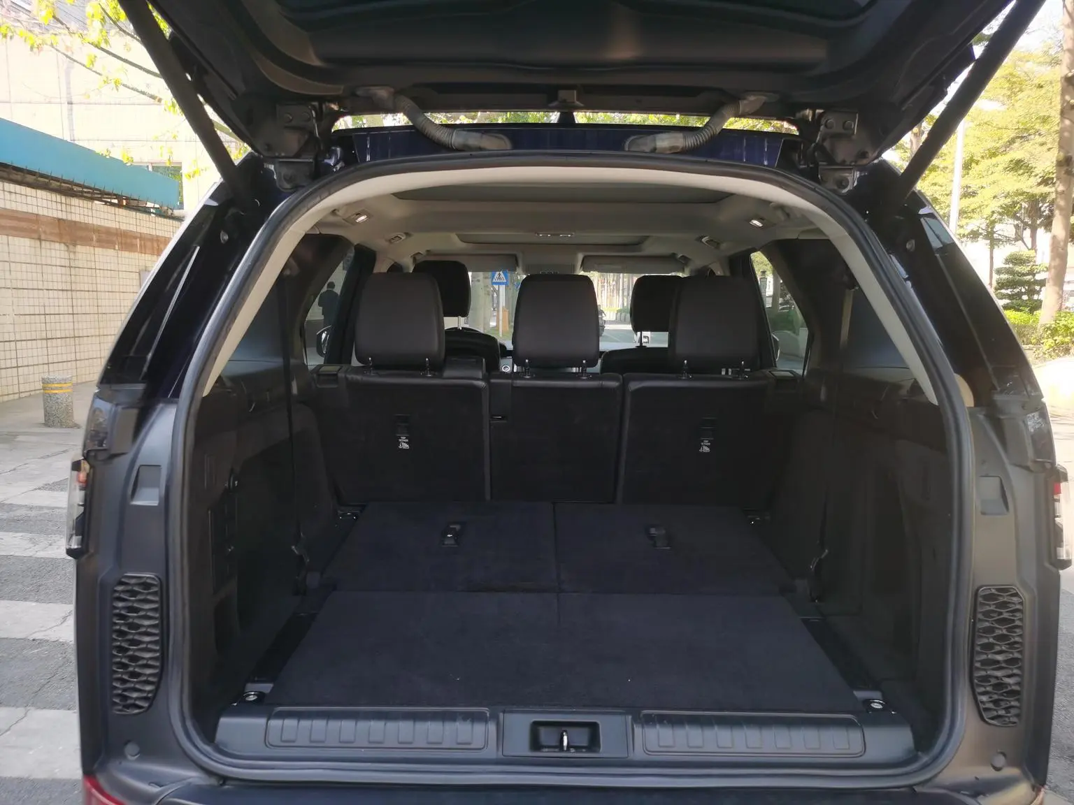 Land Rover Discovery 2018 3.0 V6 SE
