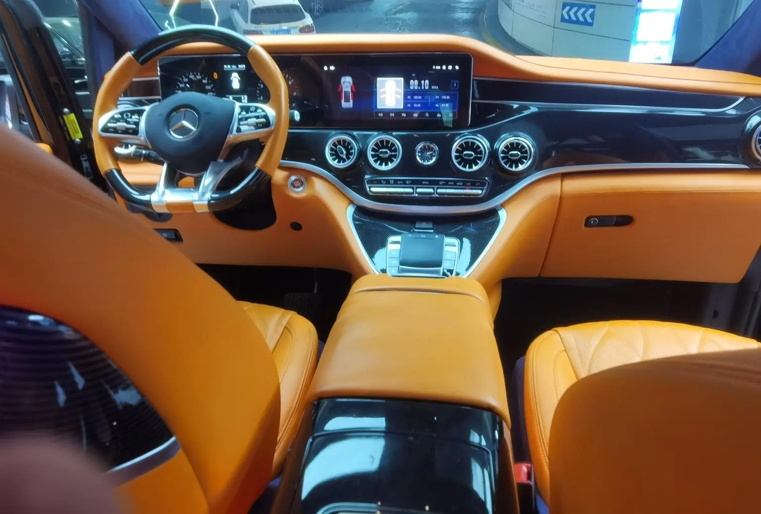 Mercedes-Benz 2021 2.0T Business 7 seat