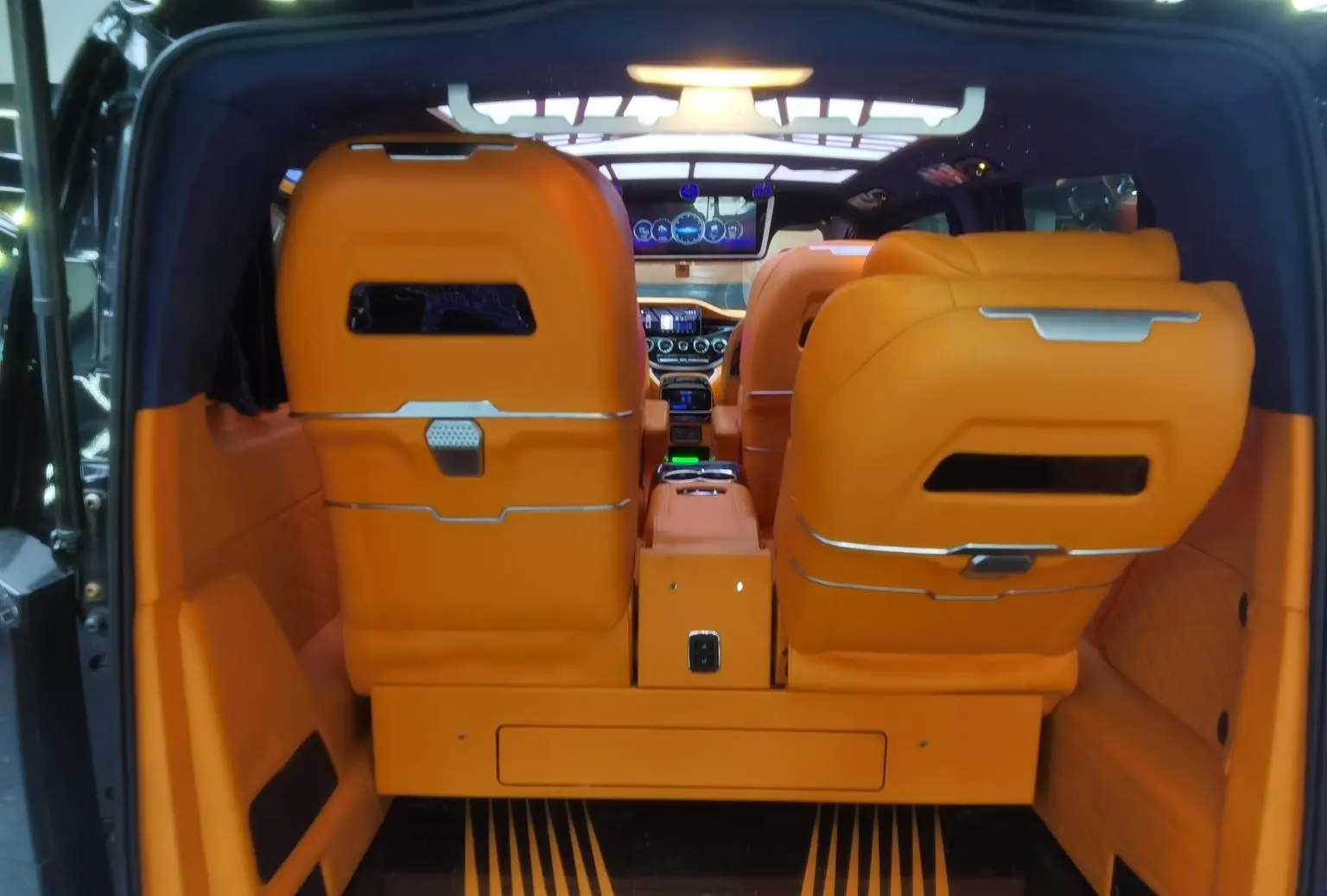 Mercedes-Benz 2021 2.0T Business 7 seat