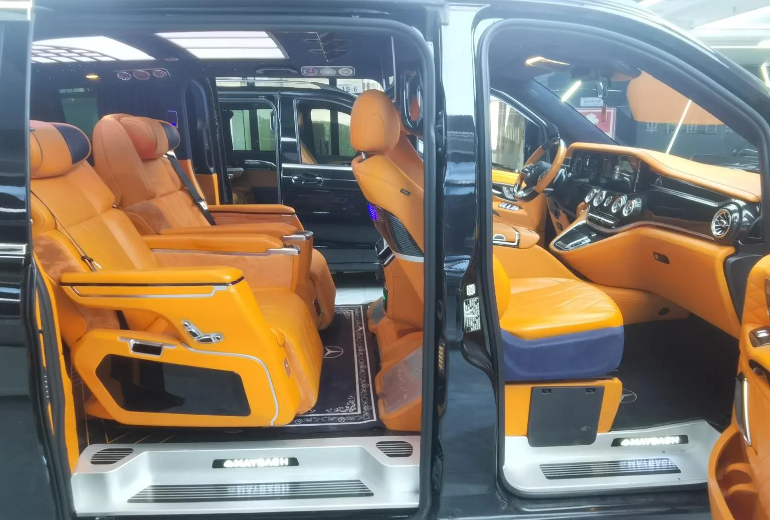 Mercedes-Benz 2021 2.0T Business 7 seat