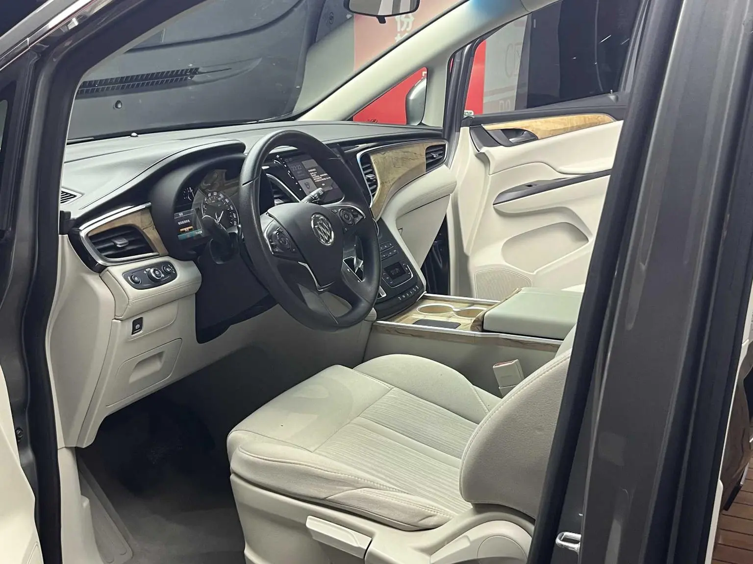 Buick GL8 2018 ES 28T Comfort China VI