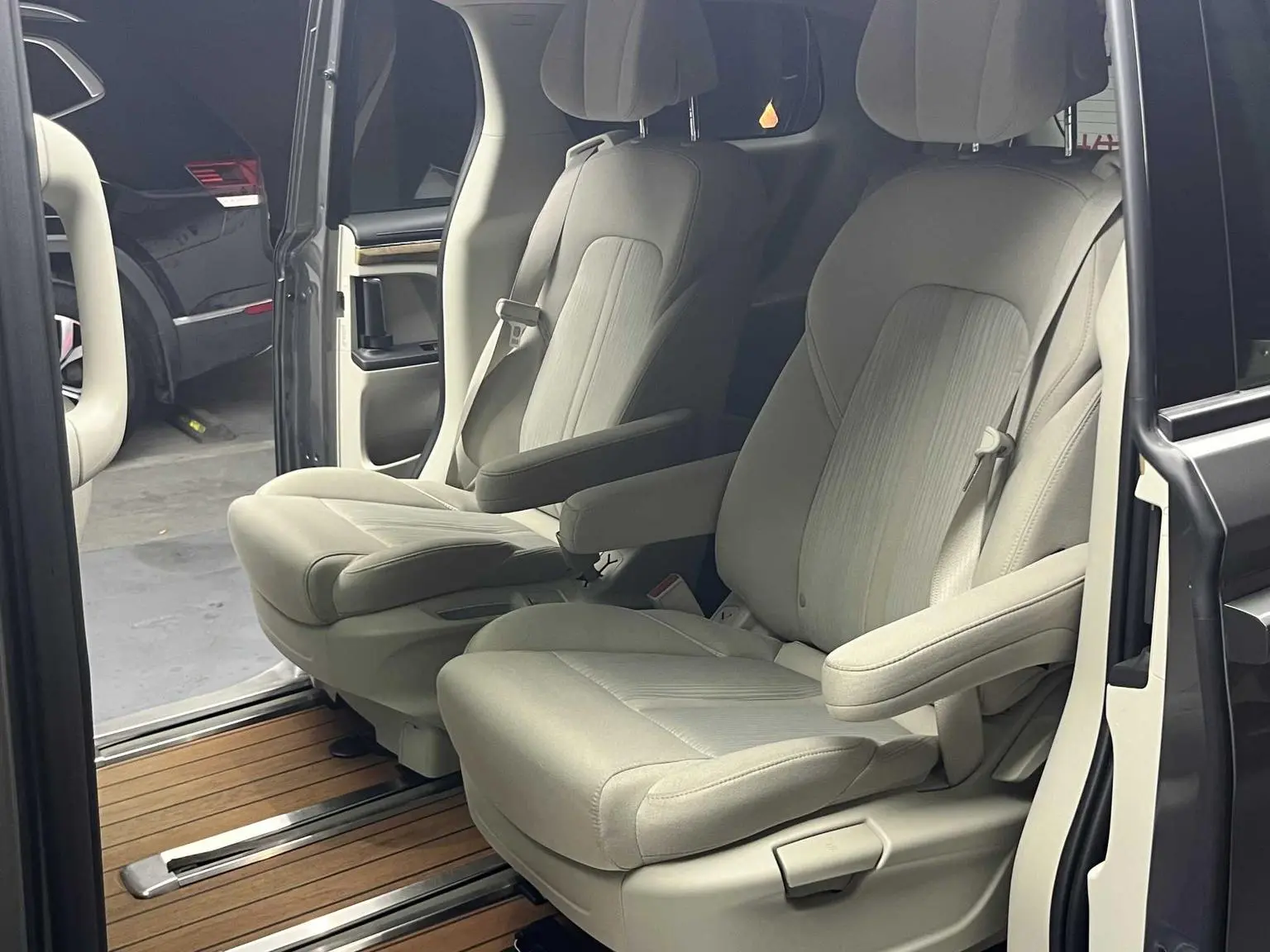 Buick GL8 2018 ES 28T Comfort China VI
