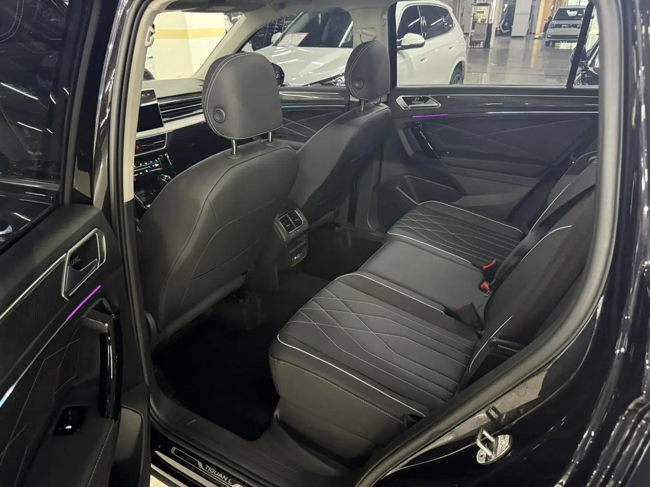 Volkswagen Tiguan L 2024 330TSI 2WD R-Line Shine