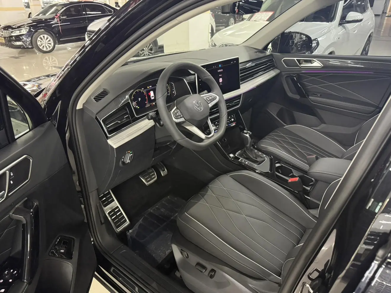 Volkswagen Tiguan L 2024 330TSI 2WD R-Line Shine