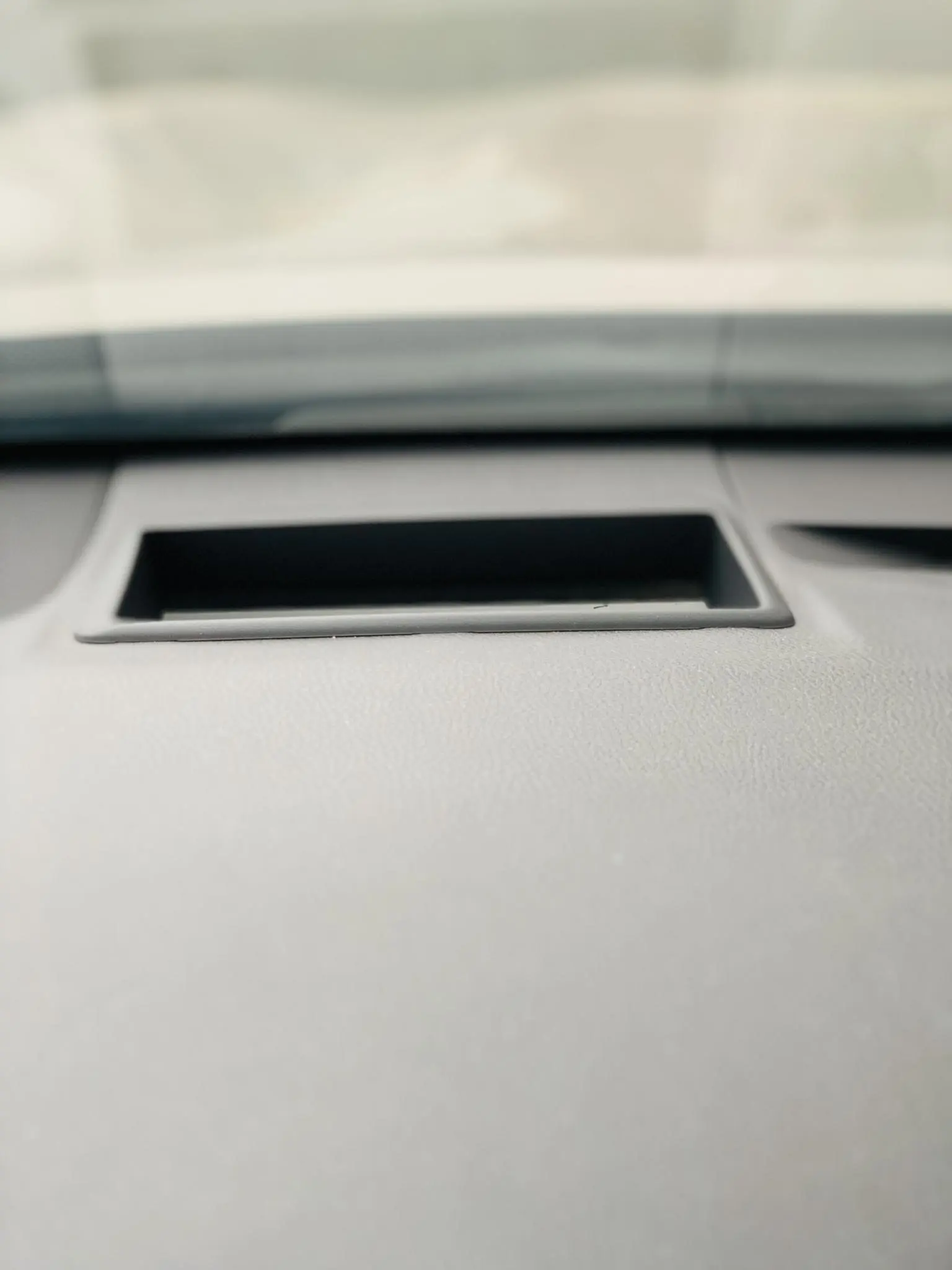 Toyota Camry 2021 2.0G Luxury
