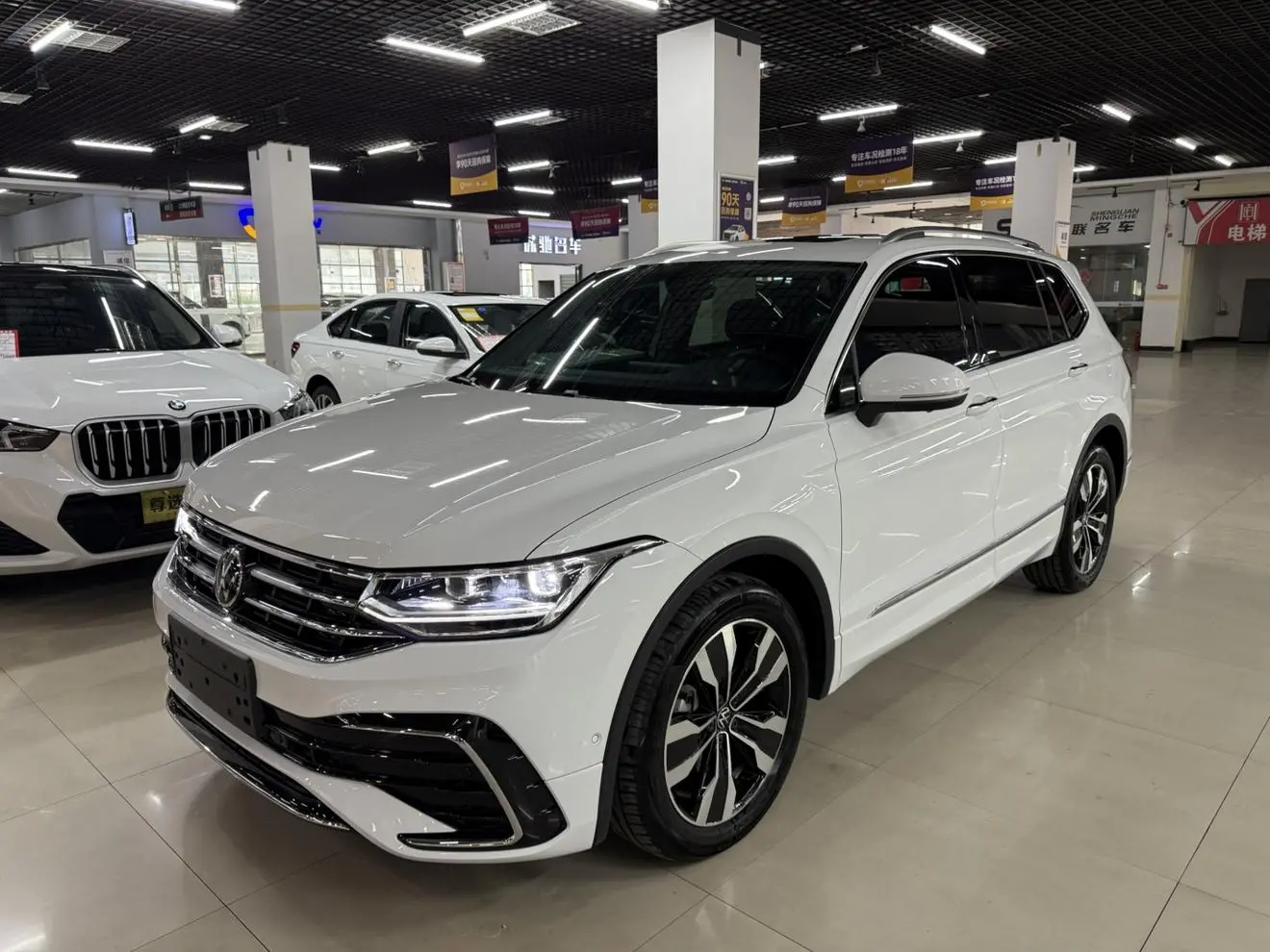 Volkswagen Tiguan L 2025 330TSI 2WD R-Line Shine
