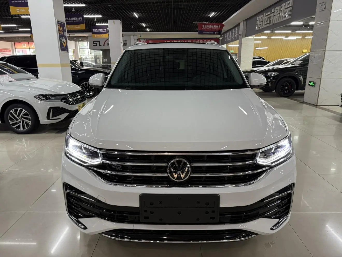 Volkswagen Tiguan L 2025 330TSI 2WD R-Line Shine