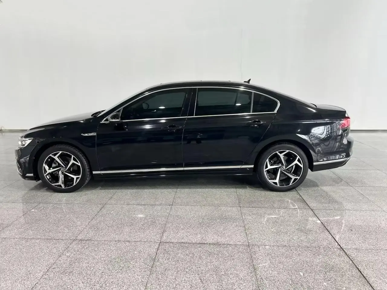 Volkswagen Magotan 2023 200 Units Commemorative 330TSI DSG Luxury