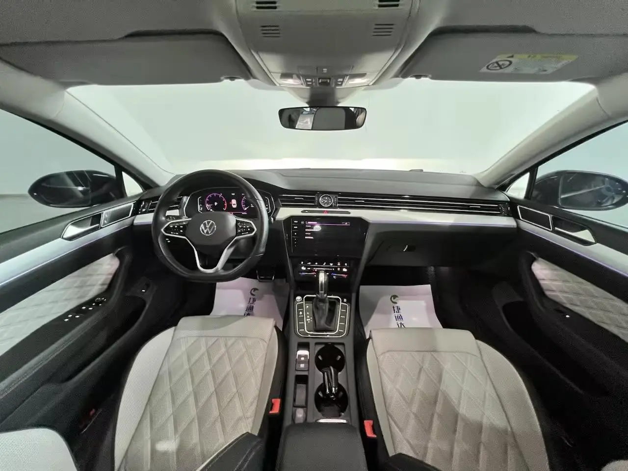Volkswagen Magotan 2023 200 Units Commemorative 330TSI DSG Luxury
