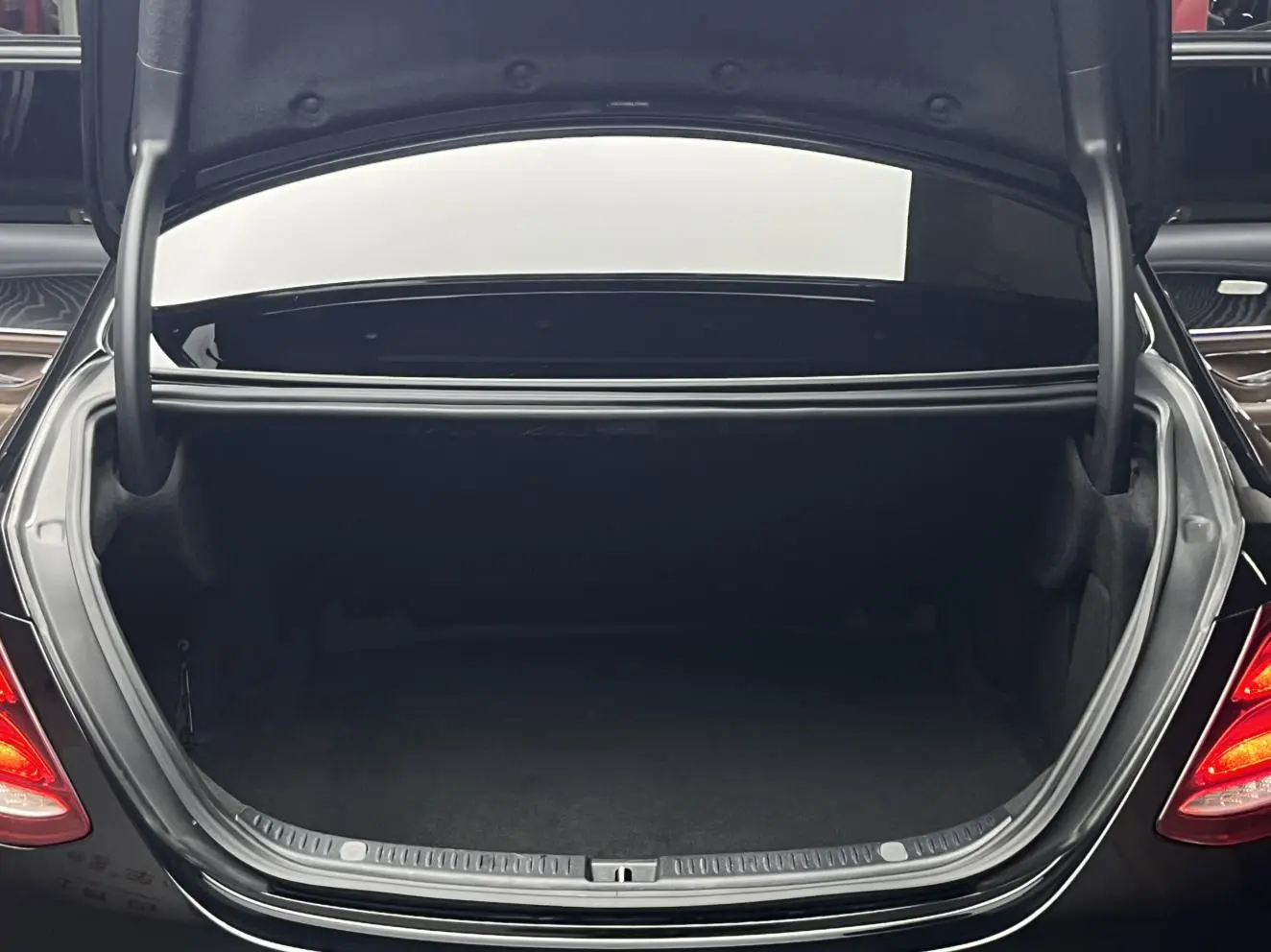Mercedes-Benz E Class 2018 Facelift E 300 L Sport Fashion