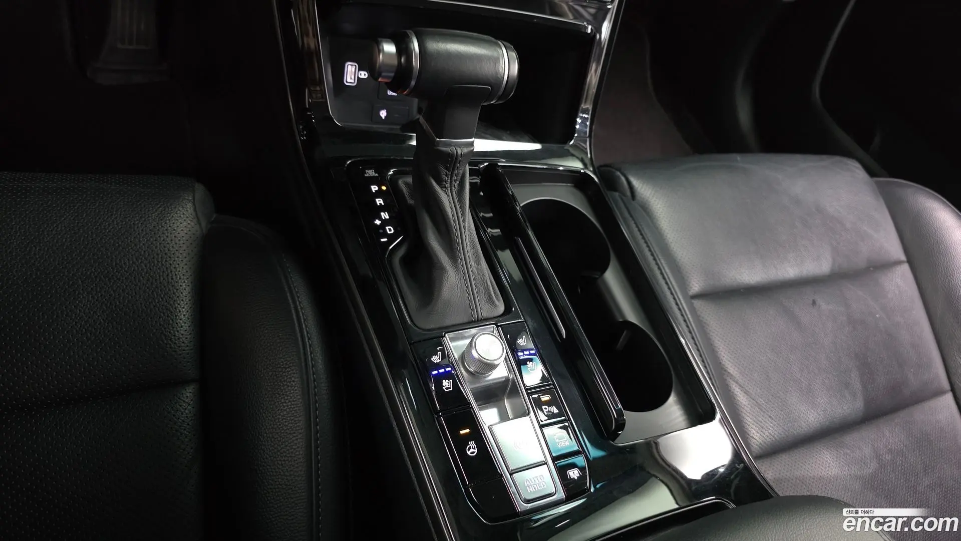 Kia K7 3.0 LPI Trendy(Rented Car) 2019