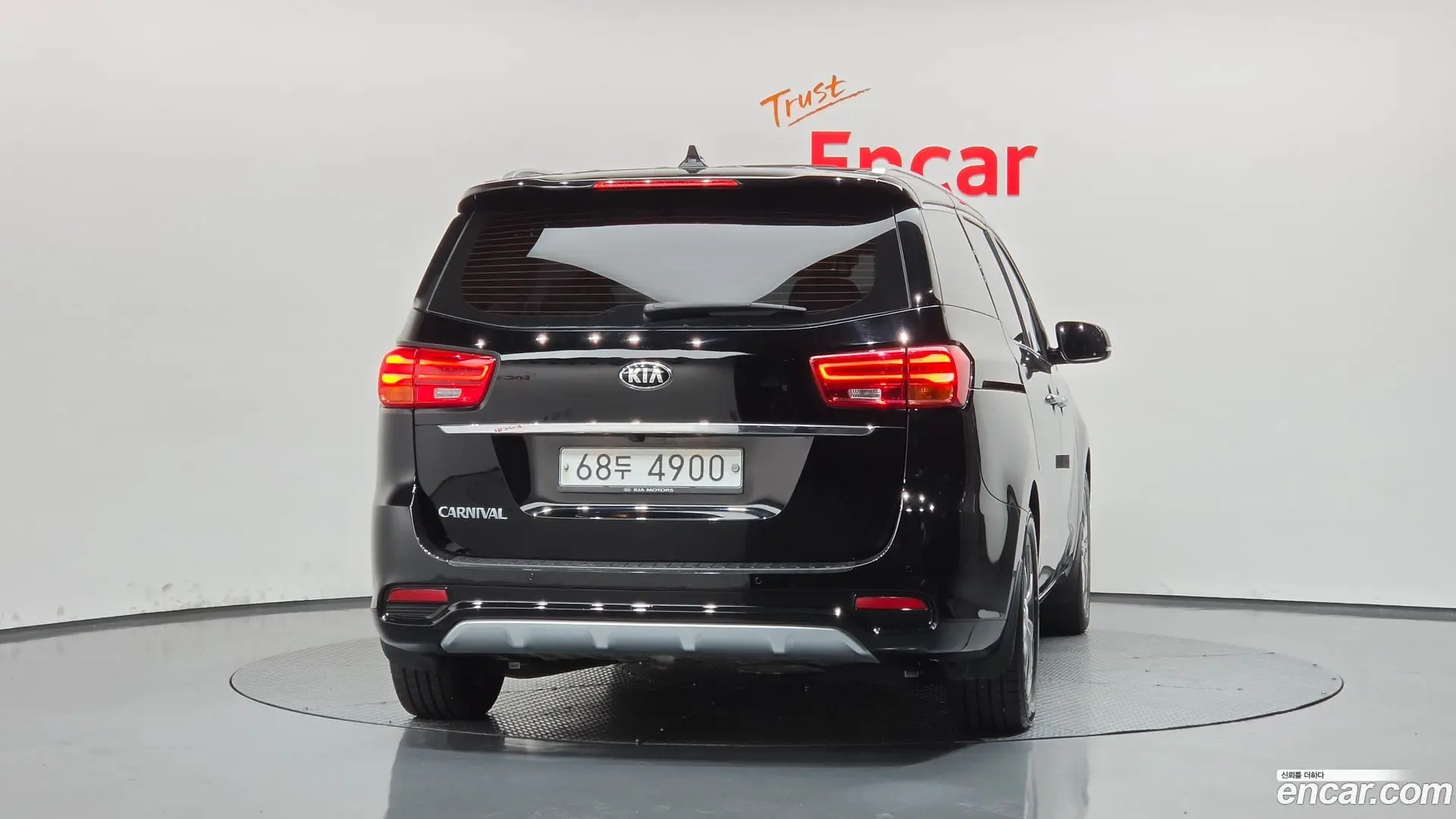 Kia Canival 9-Seater Noblesse Special 2018