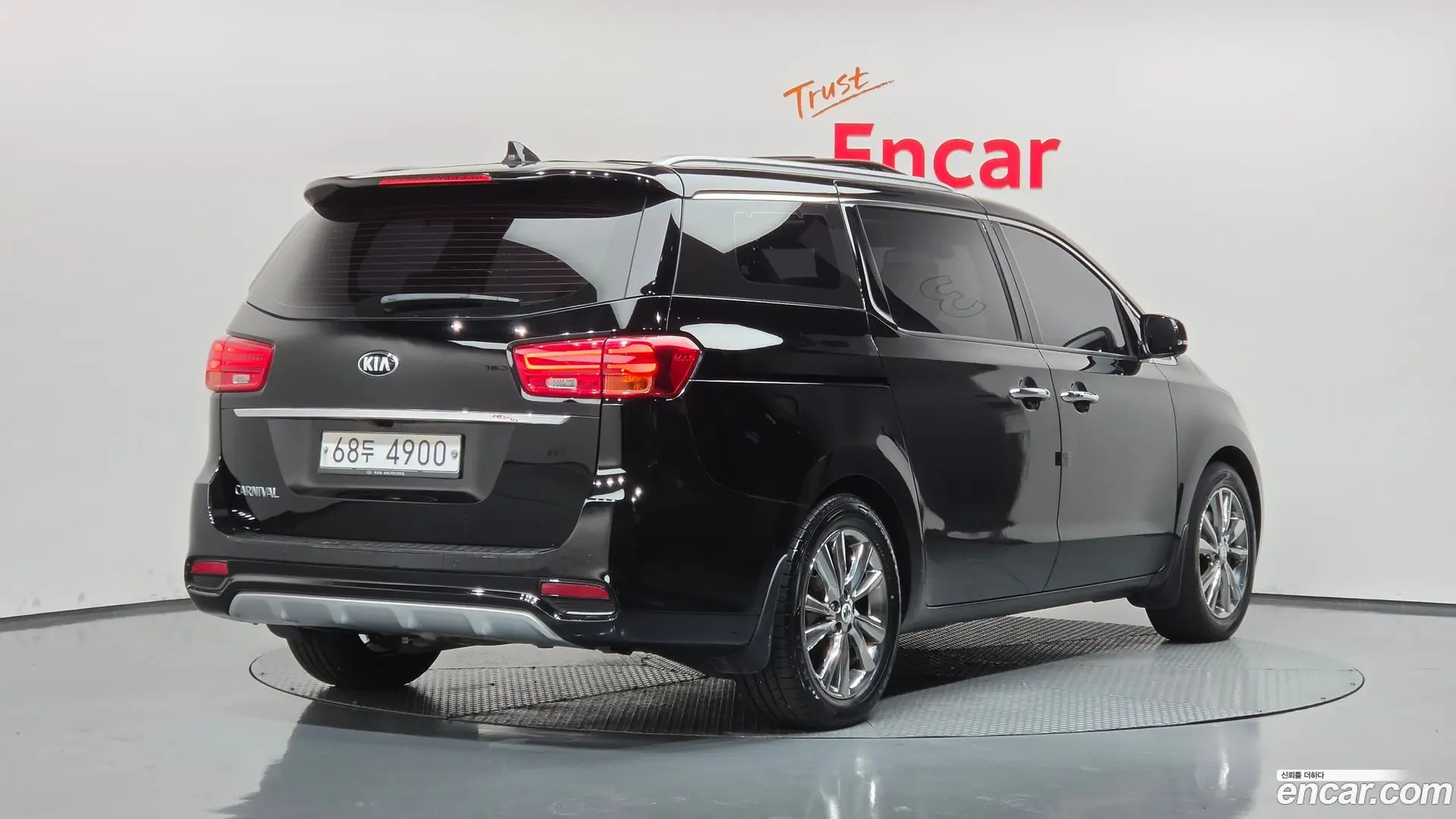 Kia Canival 9-Seater Noblesse Special 2018