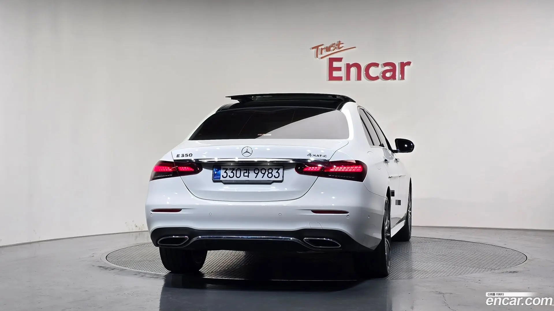 Mercedes-Benz E-Class E350 4MATIC AMG Line