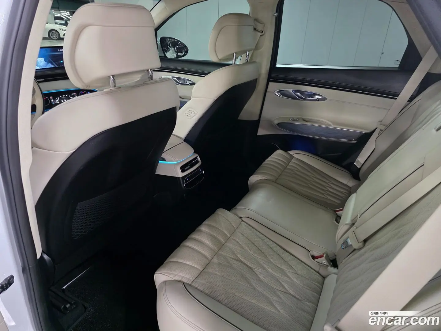 Genesis GV70 2.5T Gasoline 2WD