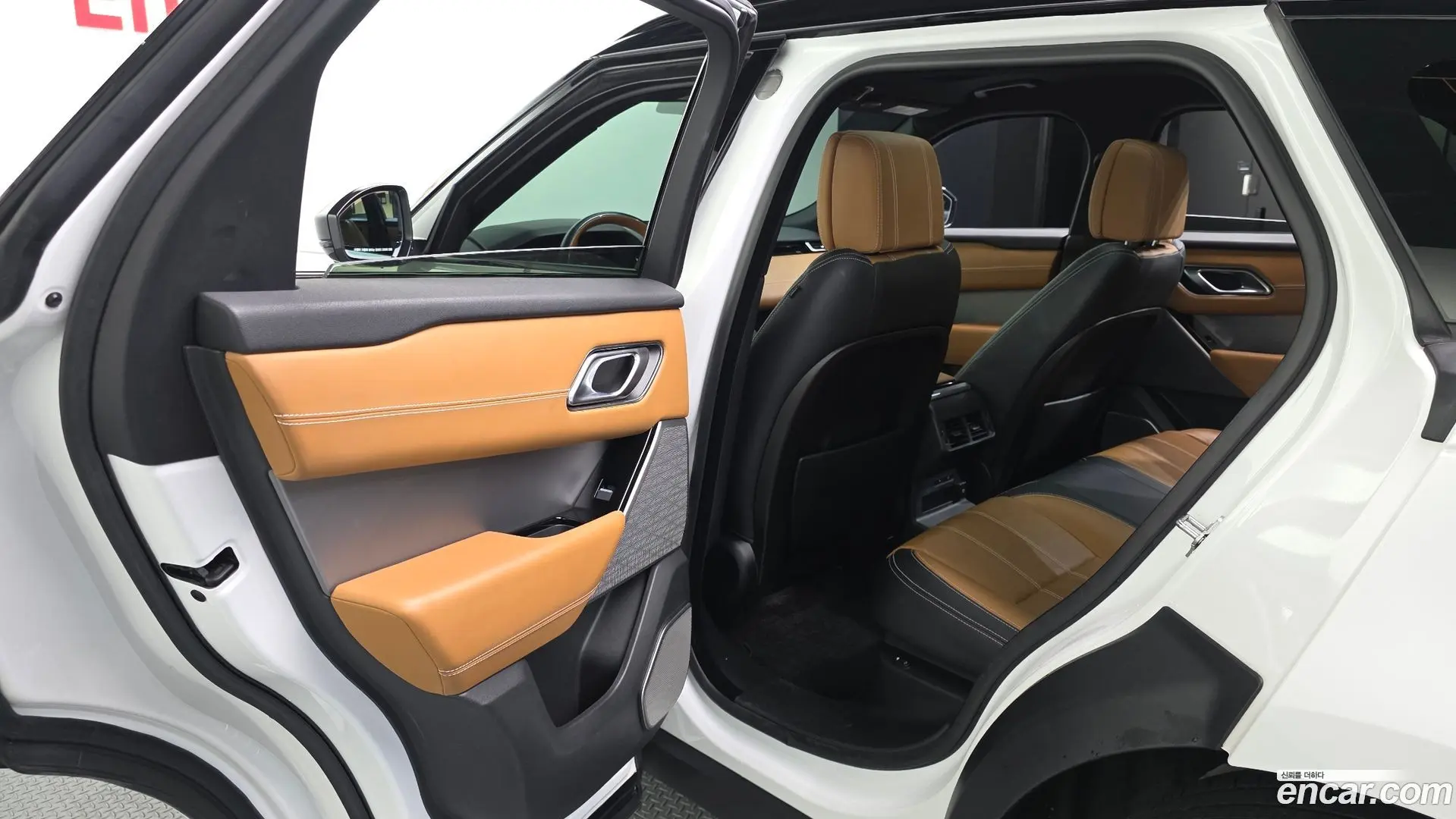 Land Rover Range Rover Velar 3.0 D300 R-Dynamic HSE