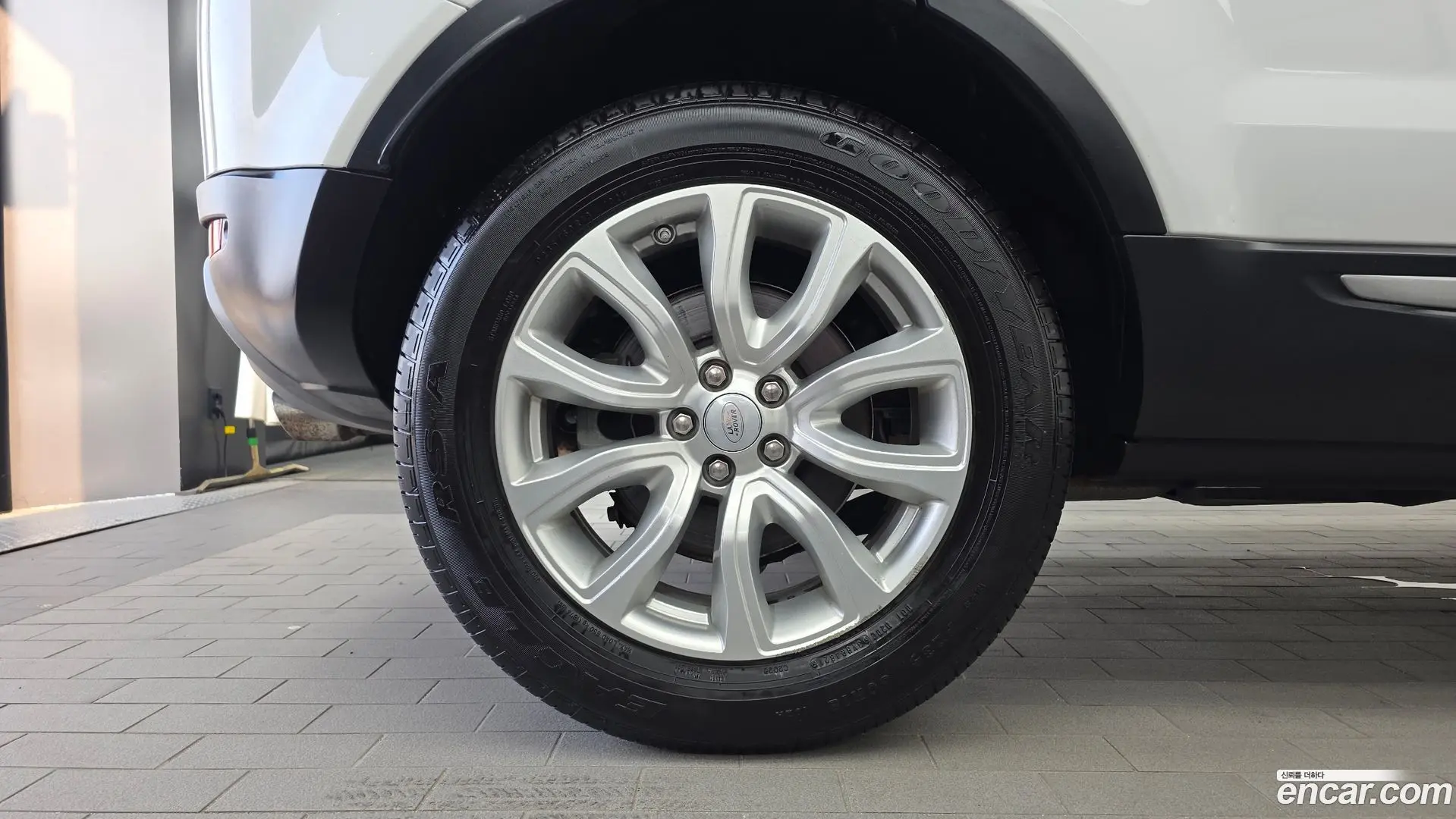 Land Rover Range Rover Evoque 2.0 TD4 SE