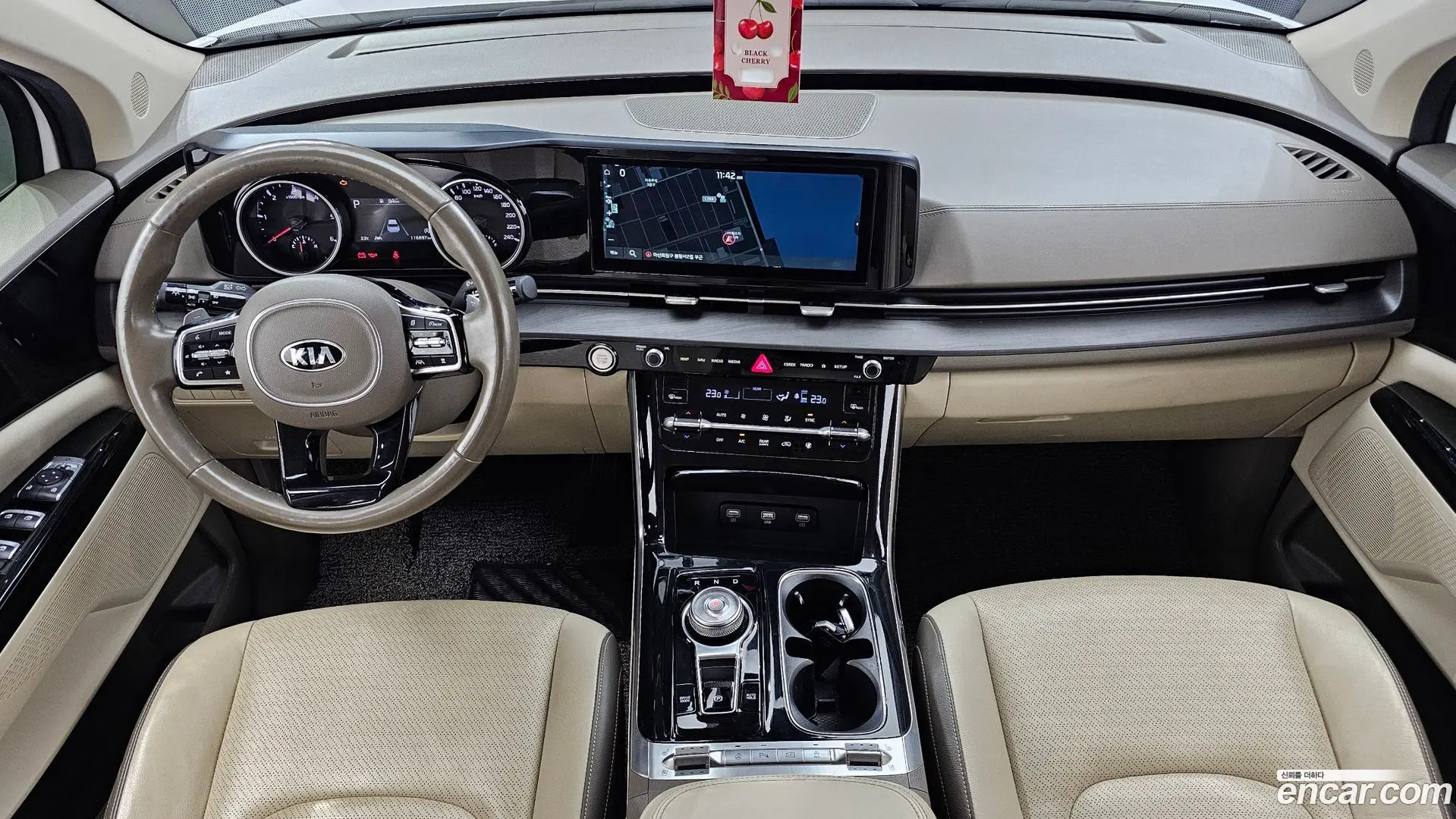 Kia Canival Diesel 7-Seater Noblesse