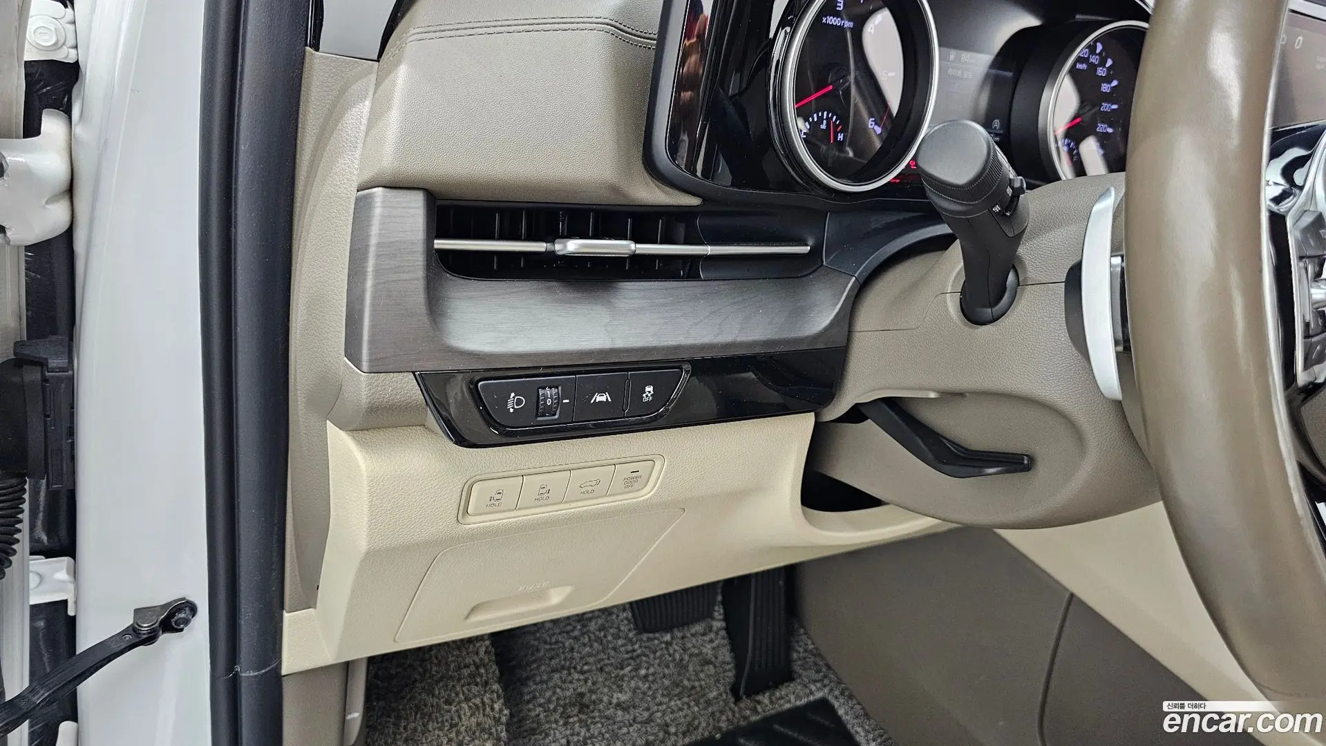 Kia Canival Diesel 7-Seater Noblesse