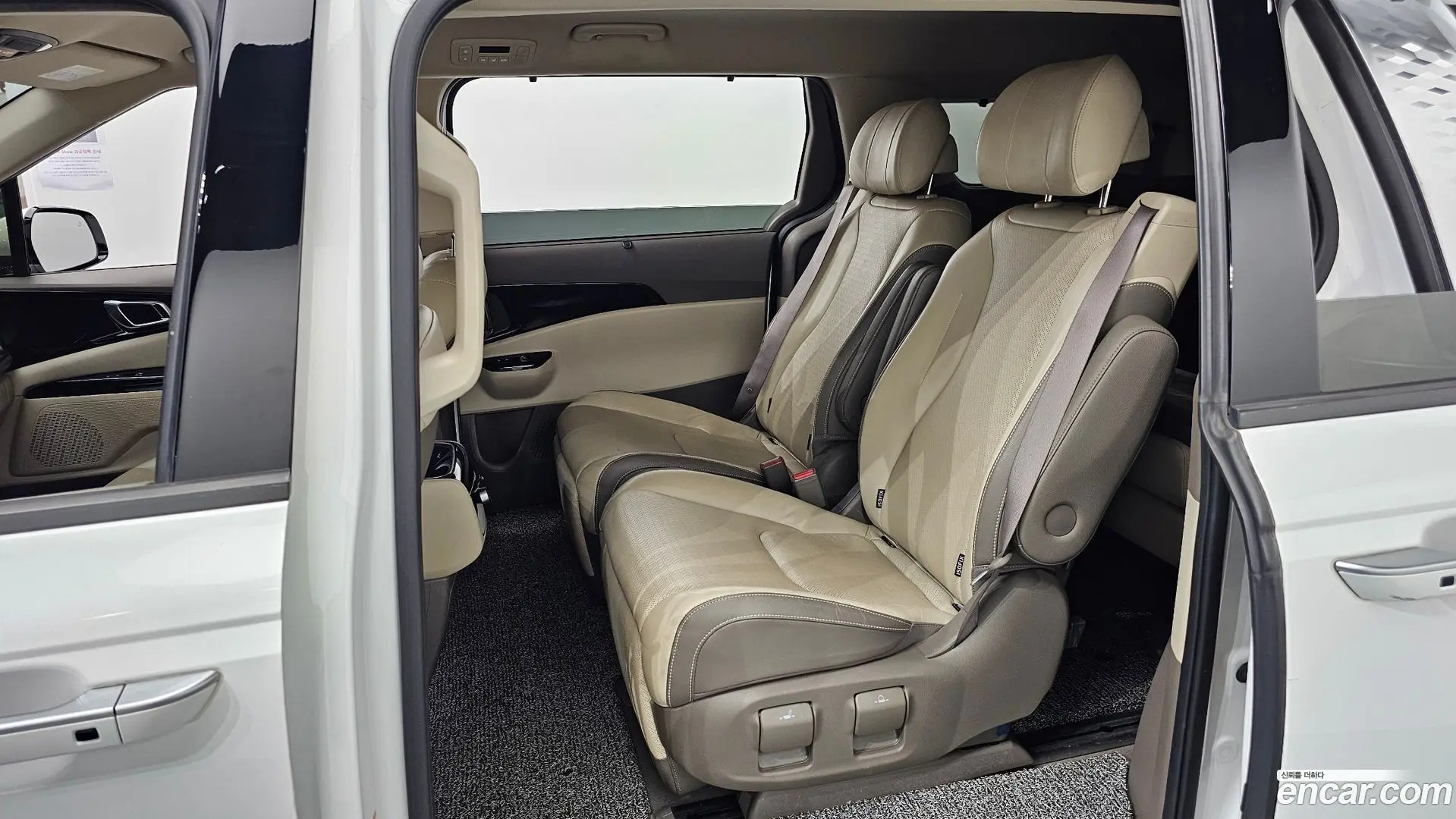 Kia Canival Diesel 7-Seater Noblesse