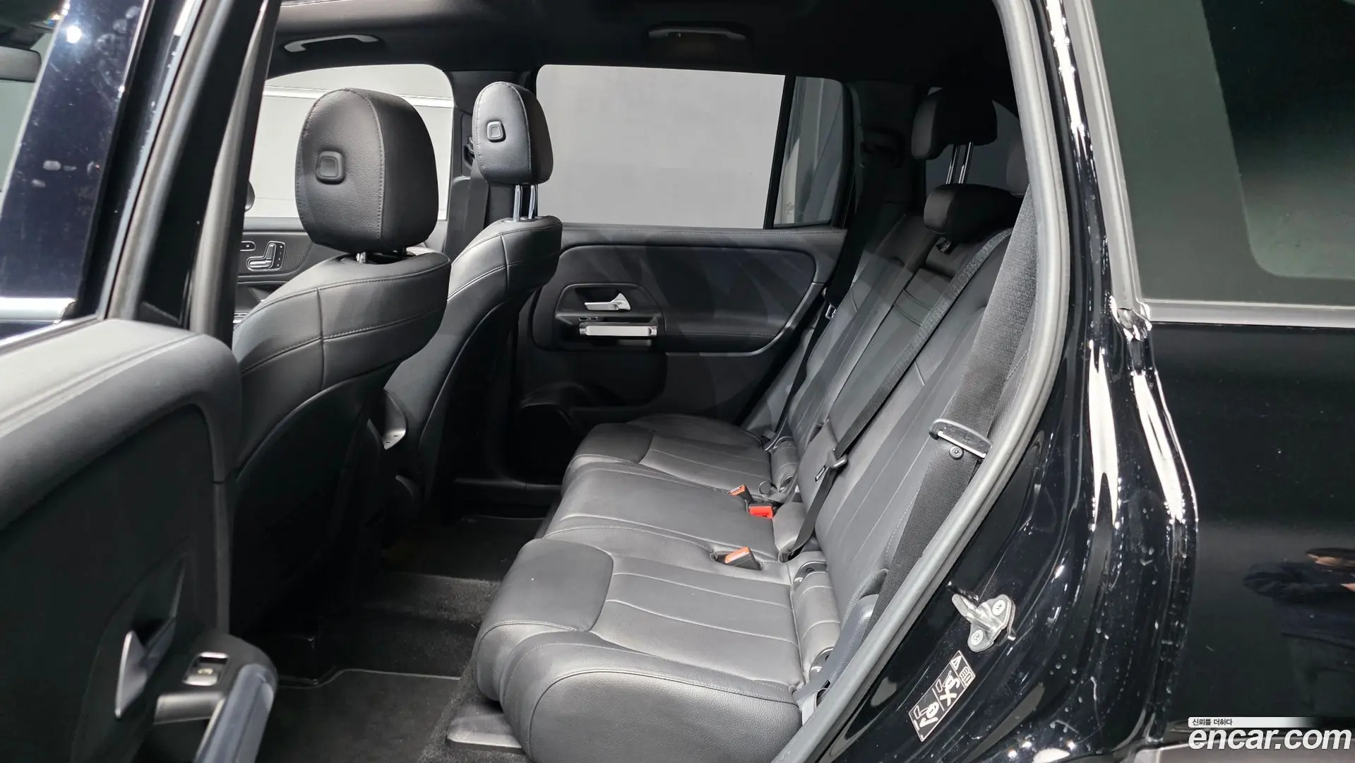 Mercedes-Benz GLB-Class GLB220 2019