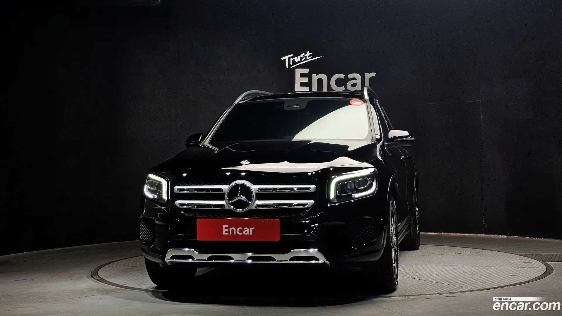 Mercedes-Benz GLB-Class GLB220 2019