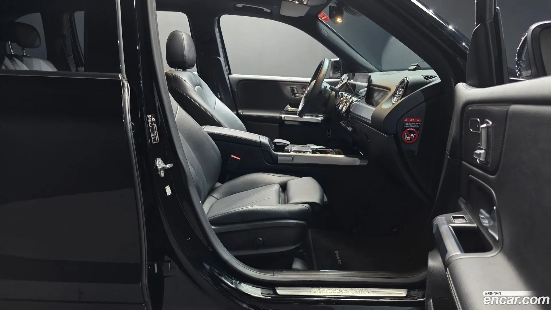 Mercedes-Benz GLB-Class GLB220 2019