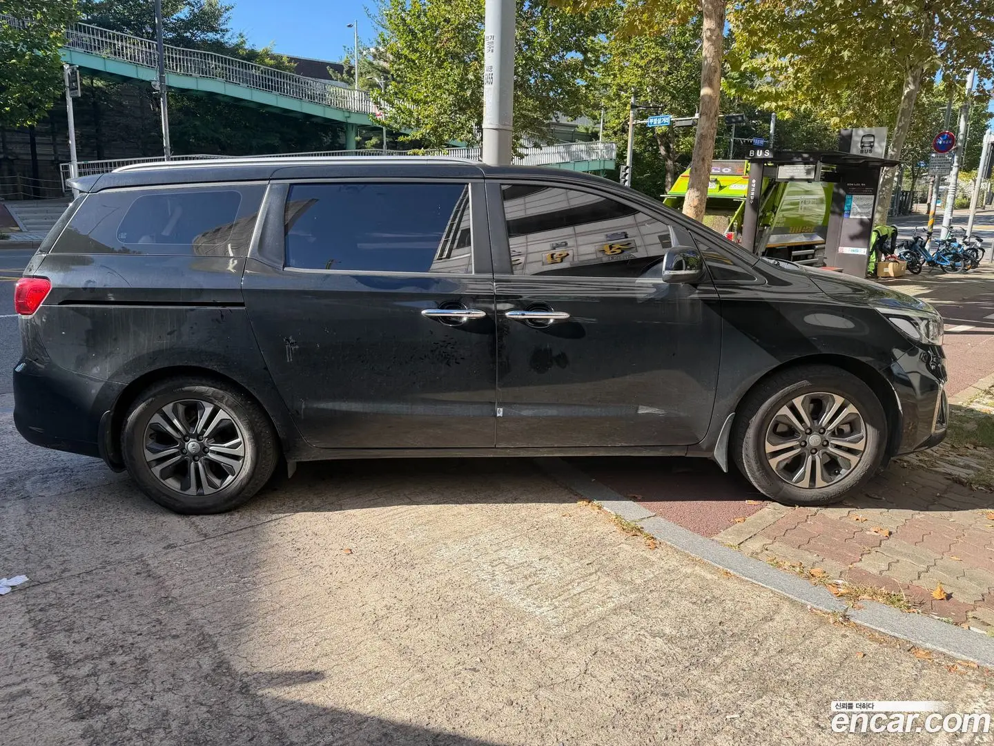 Kia Canival 9-Seater Luxury 2018